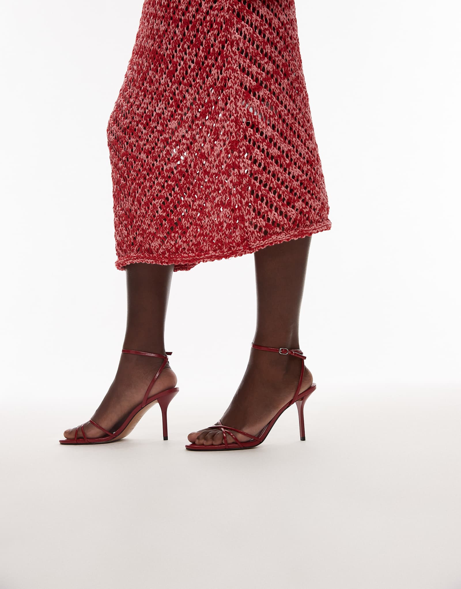 Mango crossover strap detail heels in red 11390₽