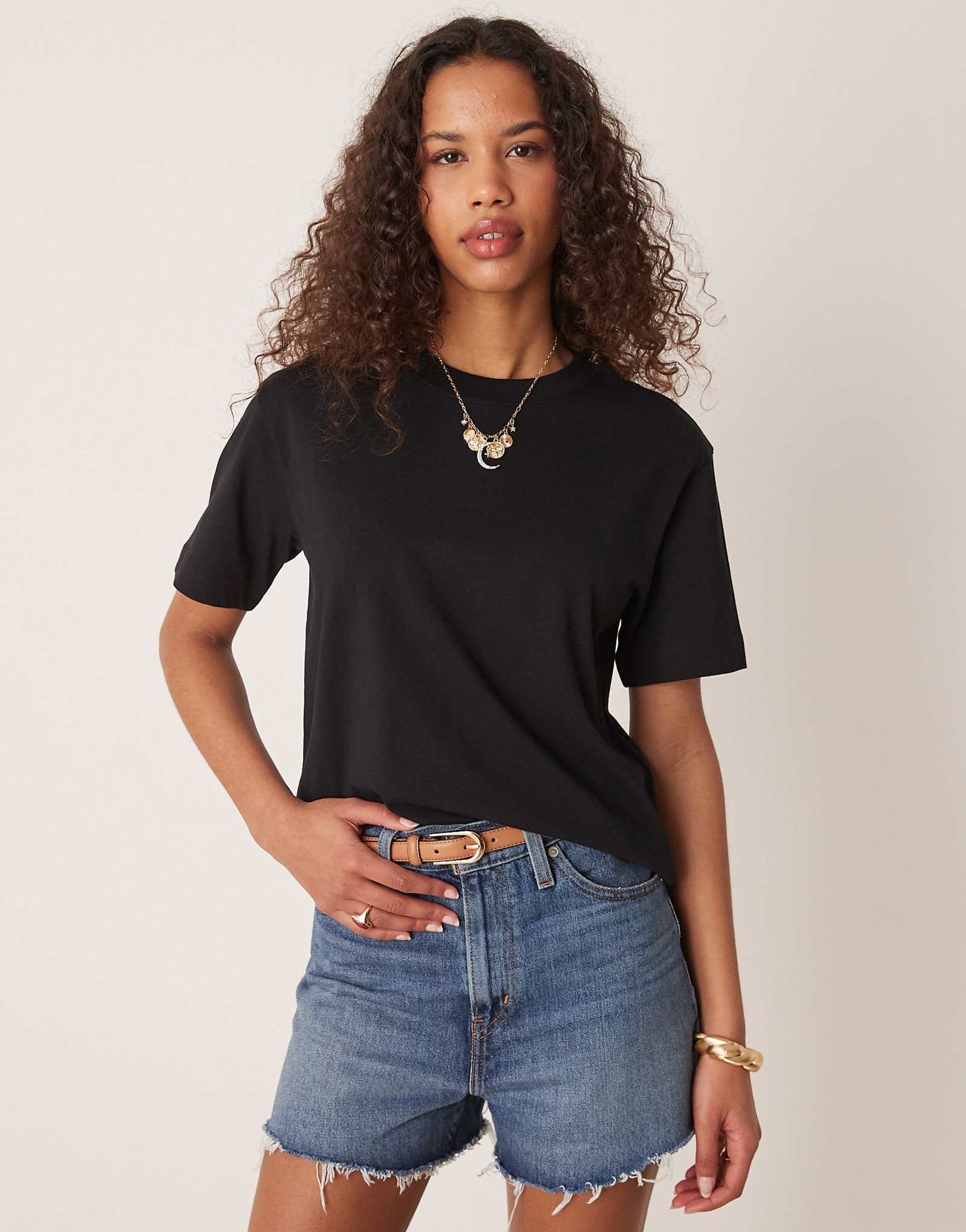 Gina Tricot short sleeve T-shirt in black 6090₽