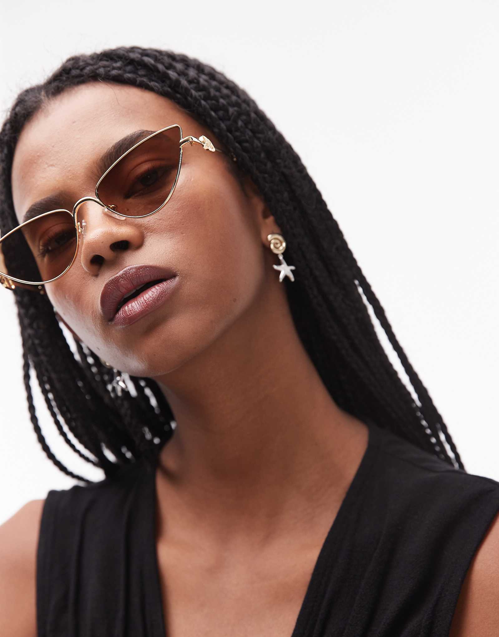 Le Specs the soiree slim metal cat eye sunglasses in gold and tortoiseshell 12190₽