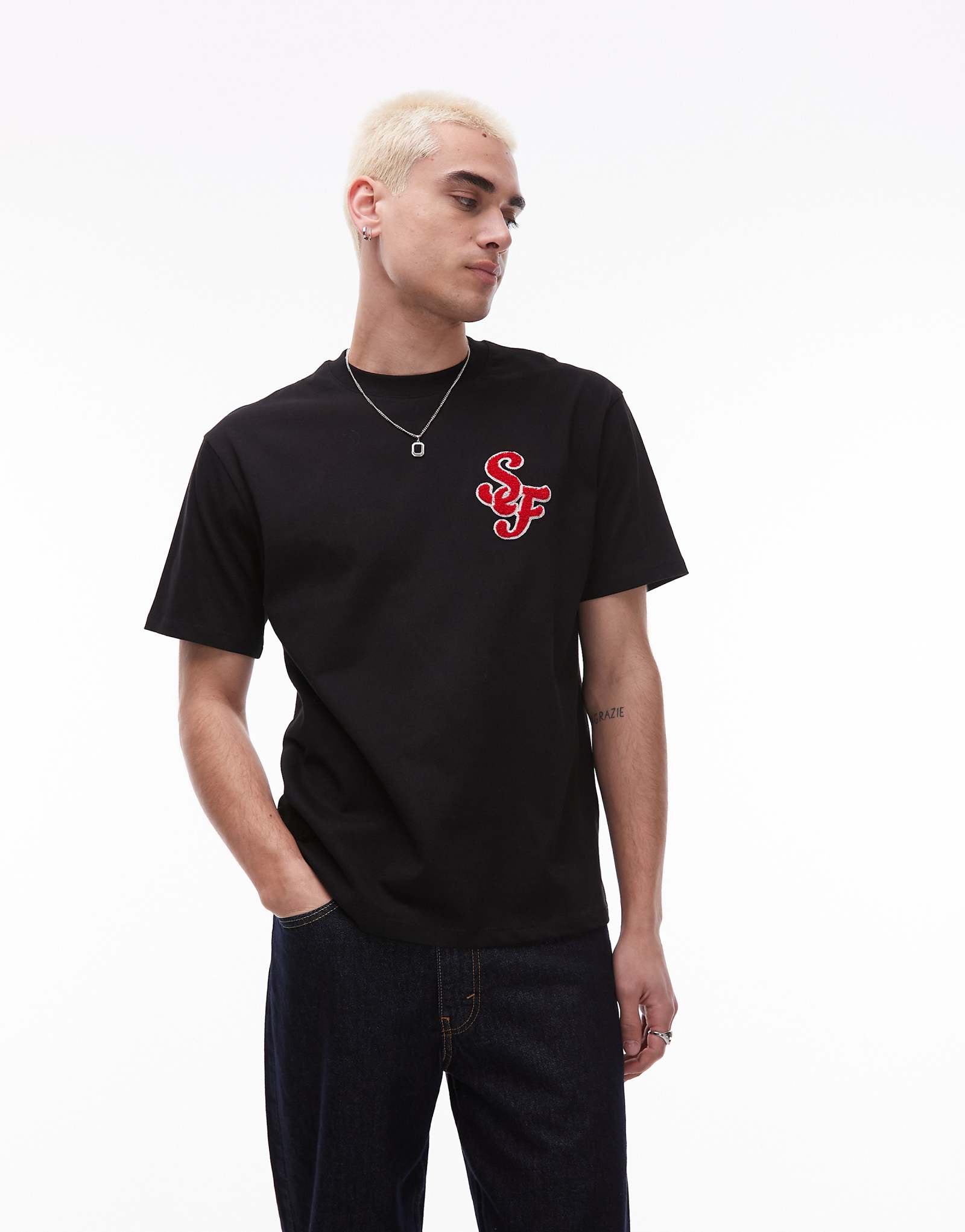 Topman heavyweight oversized fit T-shirt with letter chenille embroidery in black 6990₽