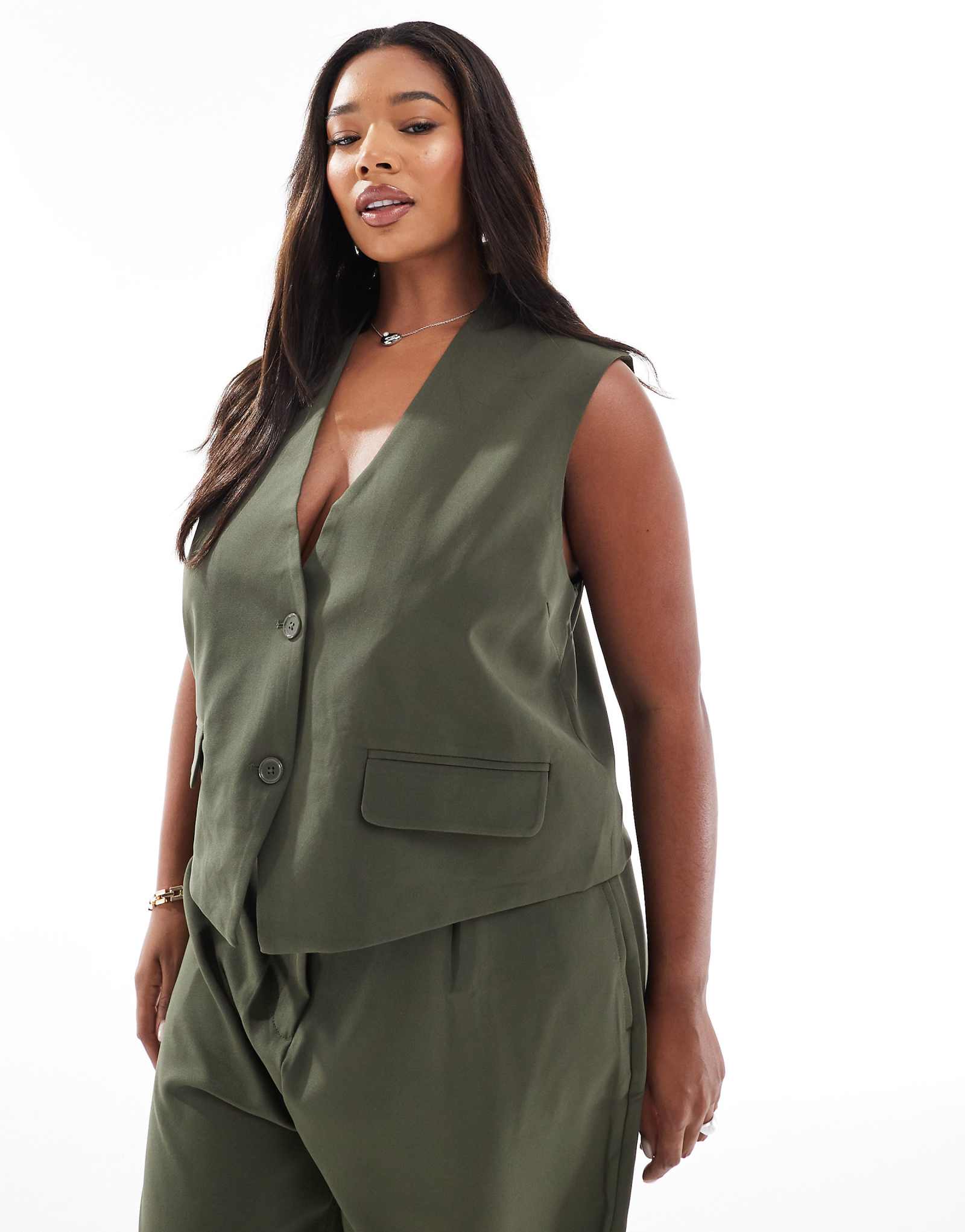 Pieces Curve tailored vest in khaki green - part of a set 10990₽