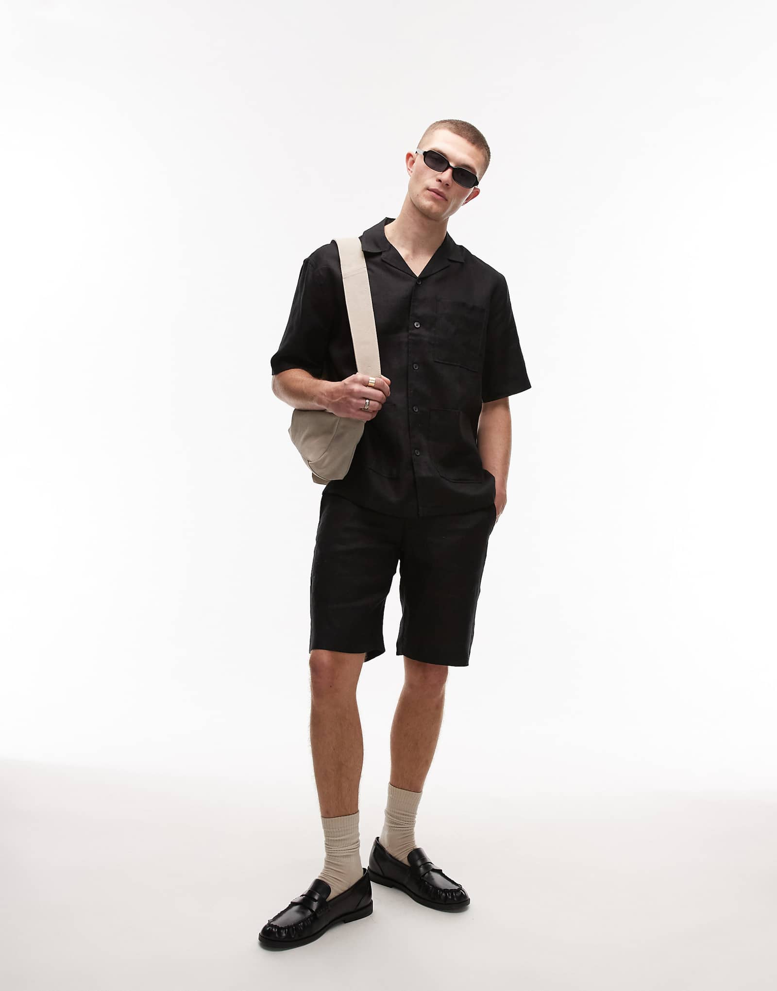 Mango premium linen shorts in black 11190₽