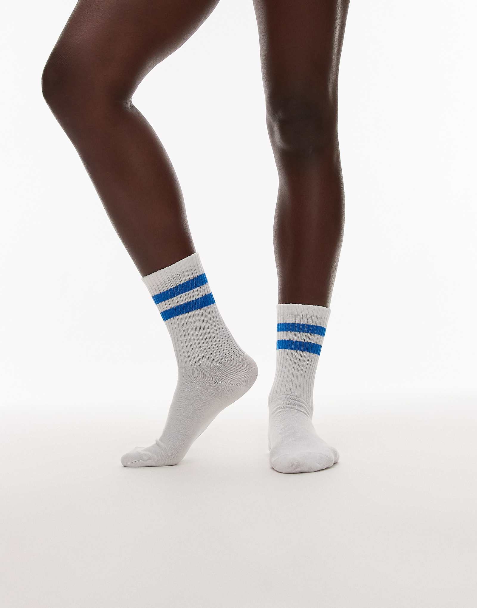 Topshop sporty ribbed socks with stripes in white - cobalt blue 1790₽