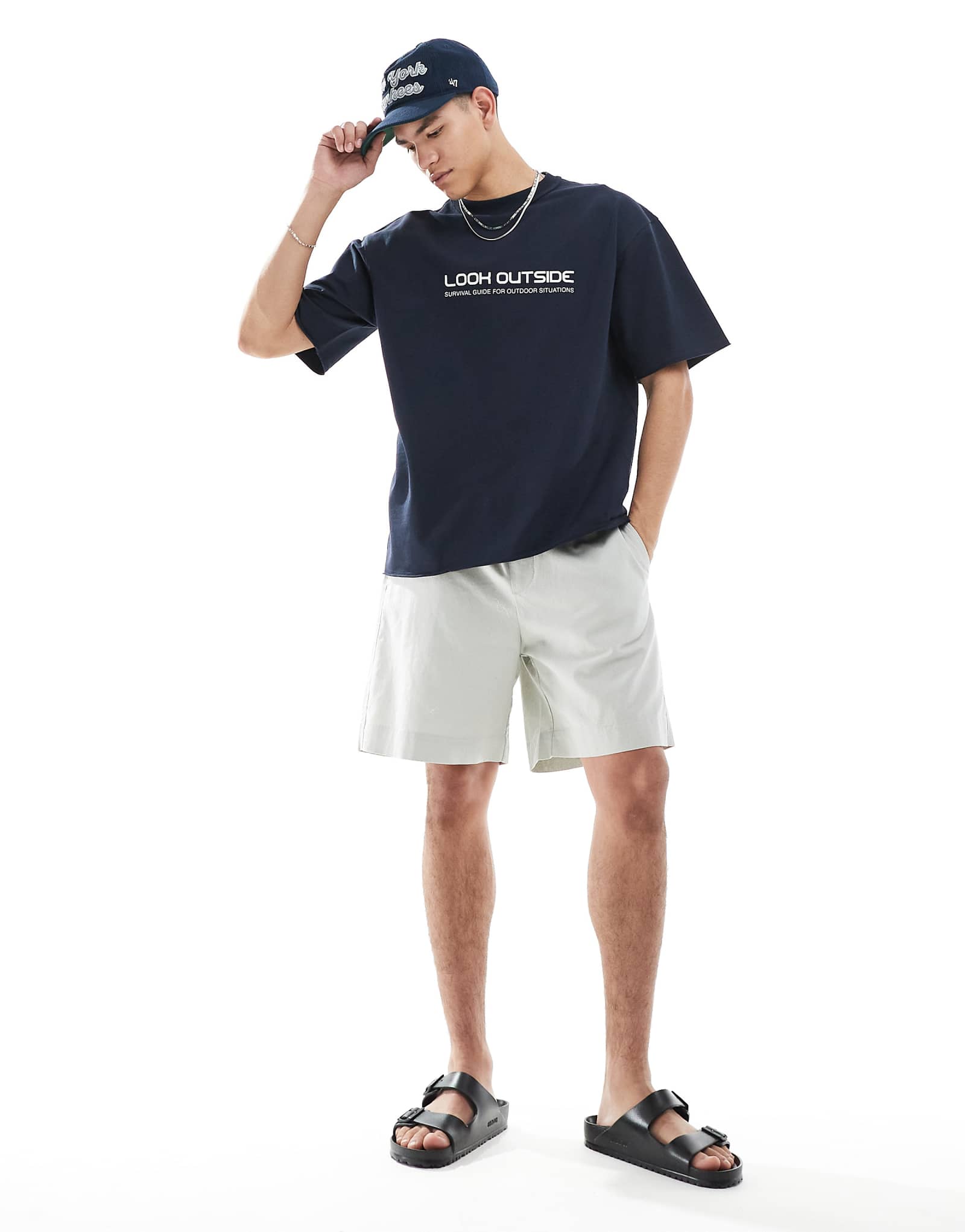 Pull-Bear linen blend shorts in light green 7590₽