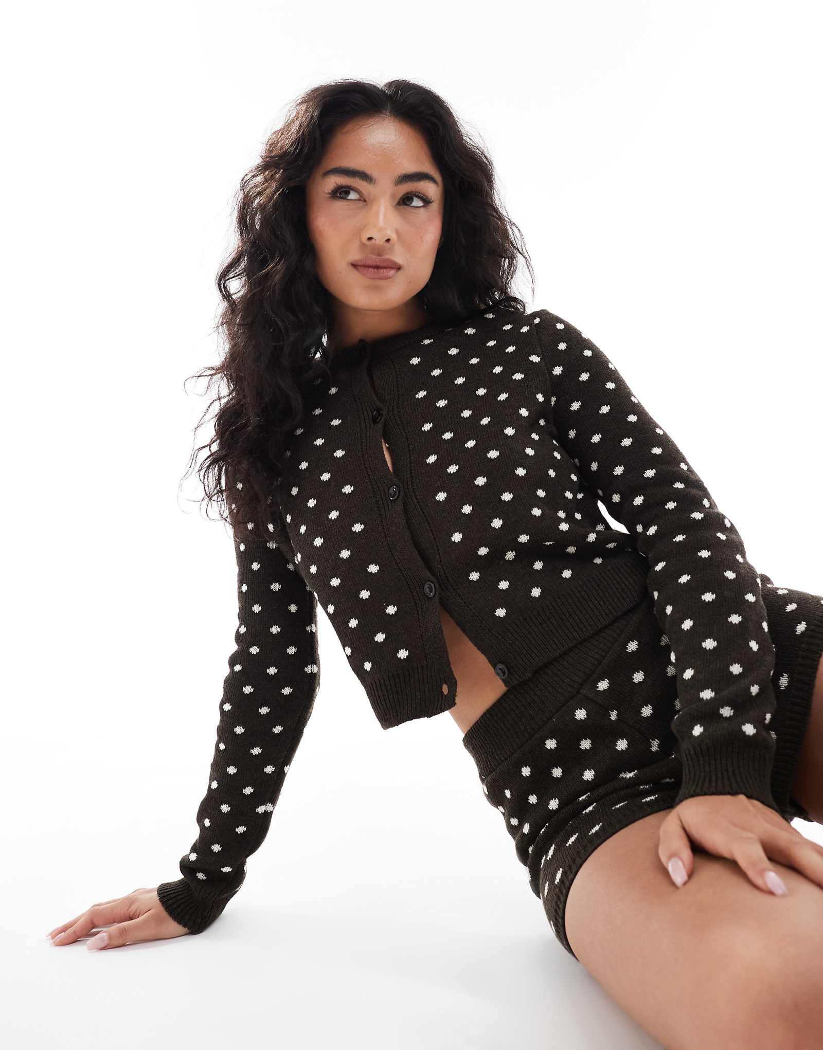 Miss Selfridge knit polka dot shrunken cardigan in brown 4590₽