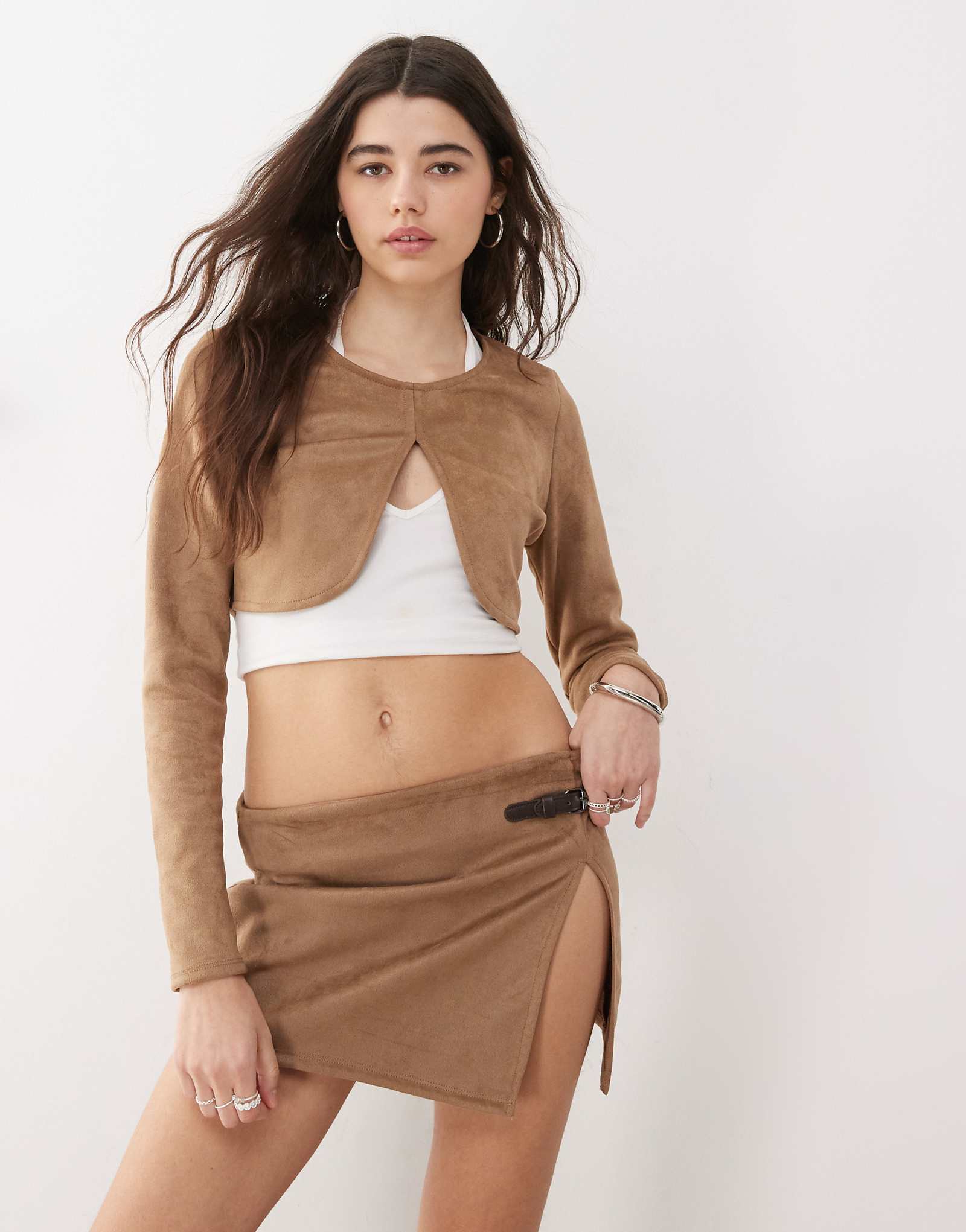 COLLUSION faux suede long sleeve crop top in brown 2590₽