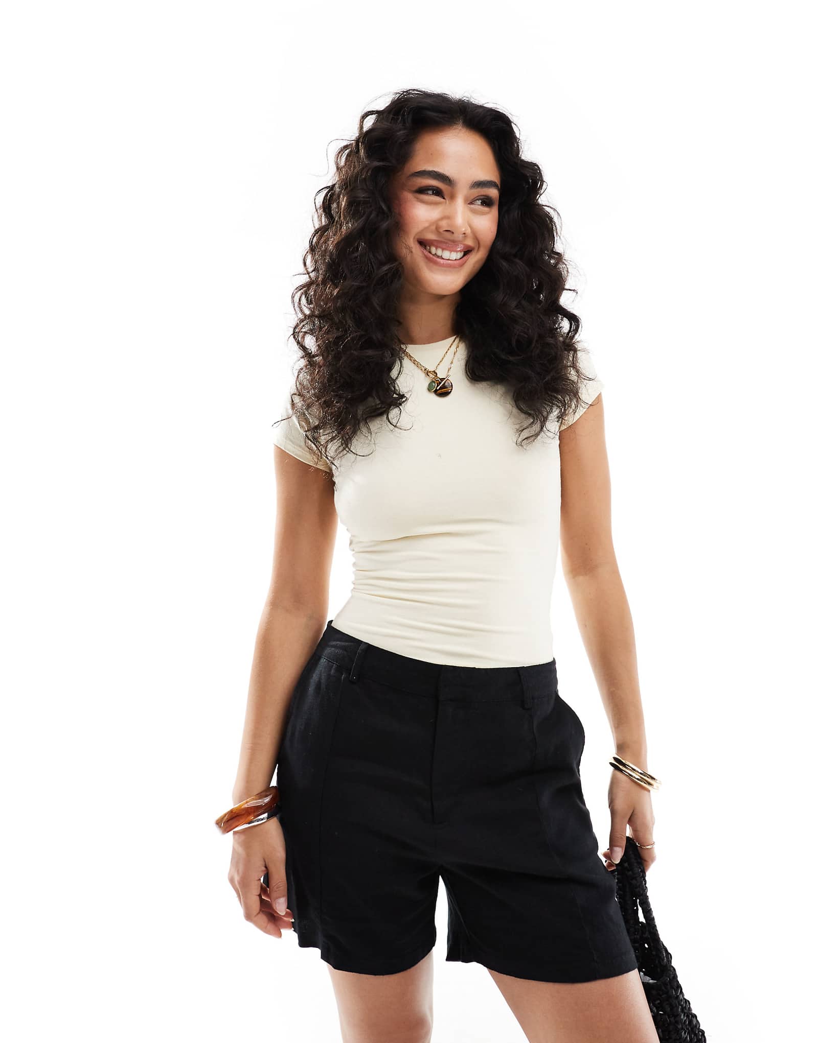 Pull-Bear linen mix shorts in black 5690₽