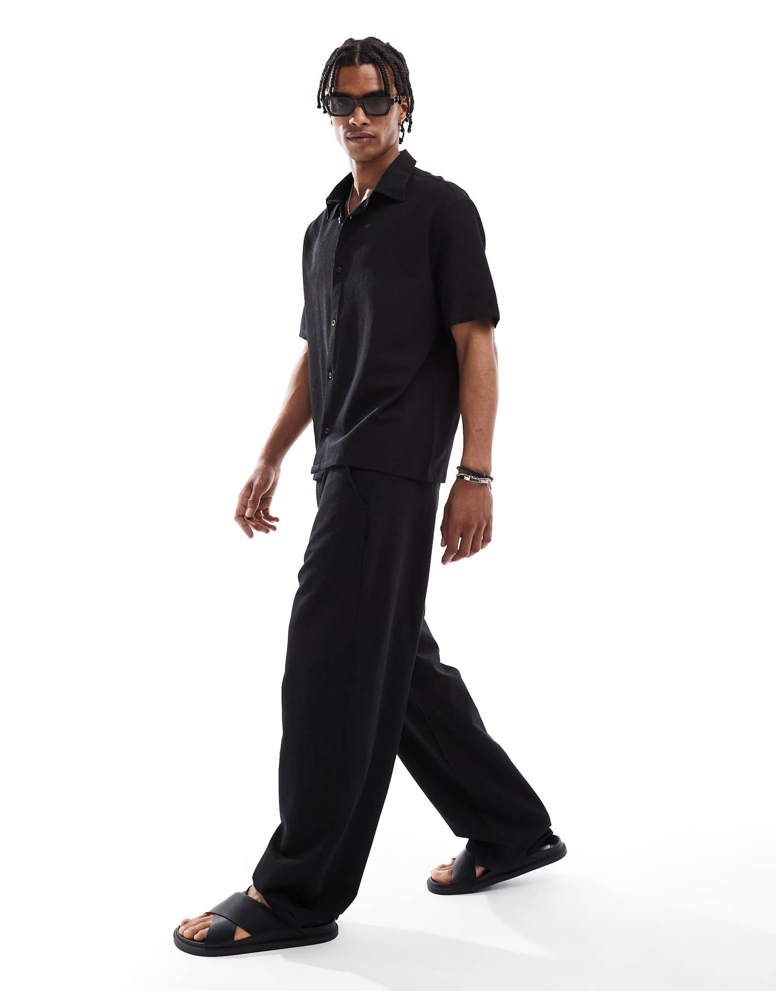 Bershka plisse baggy sweatpants in black - part of a set 9490₽