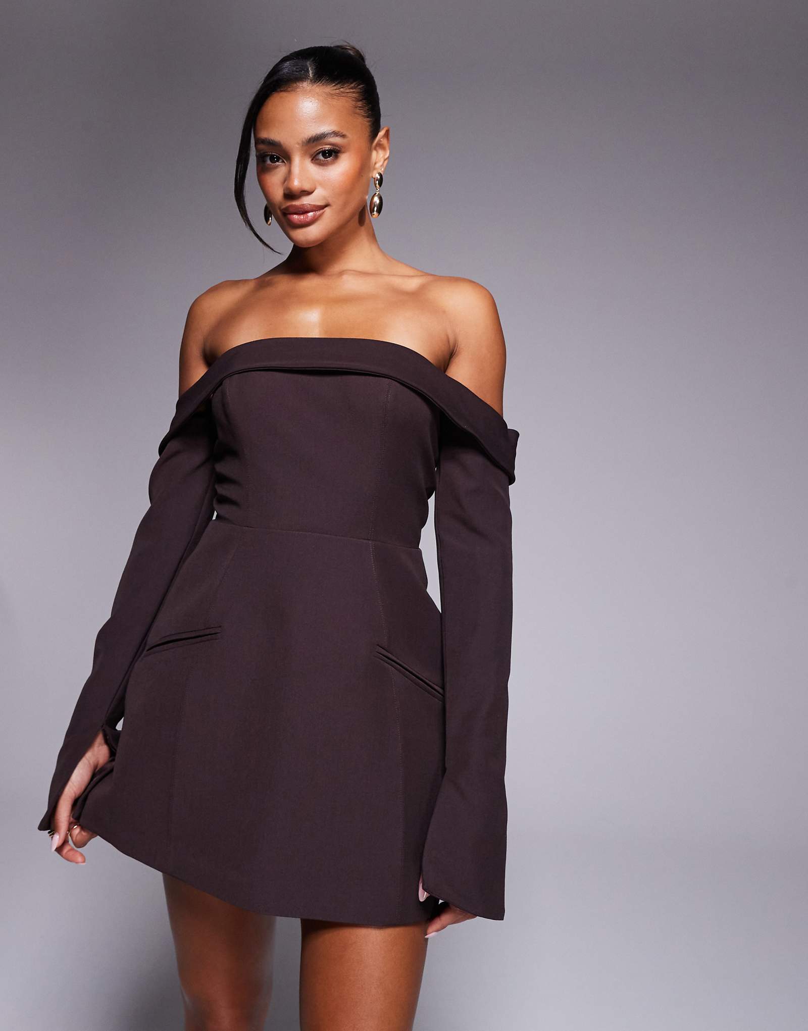 Oh Polly bardot structured mini dress with pockets in chocolate brown 21190₽