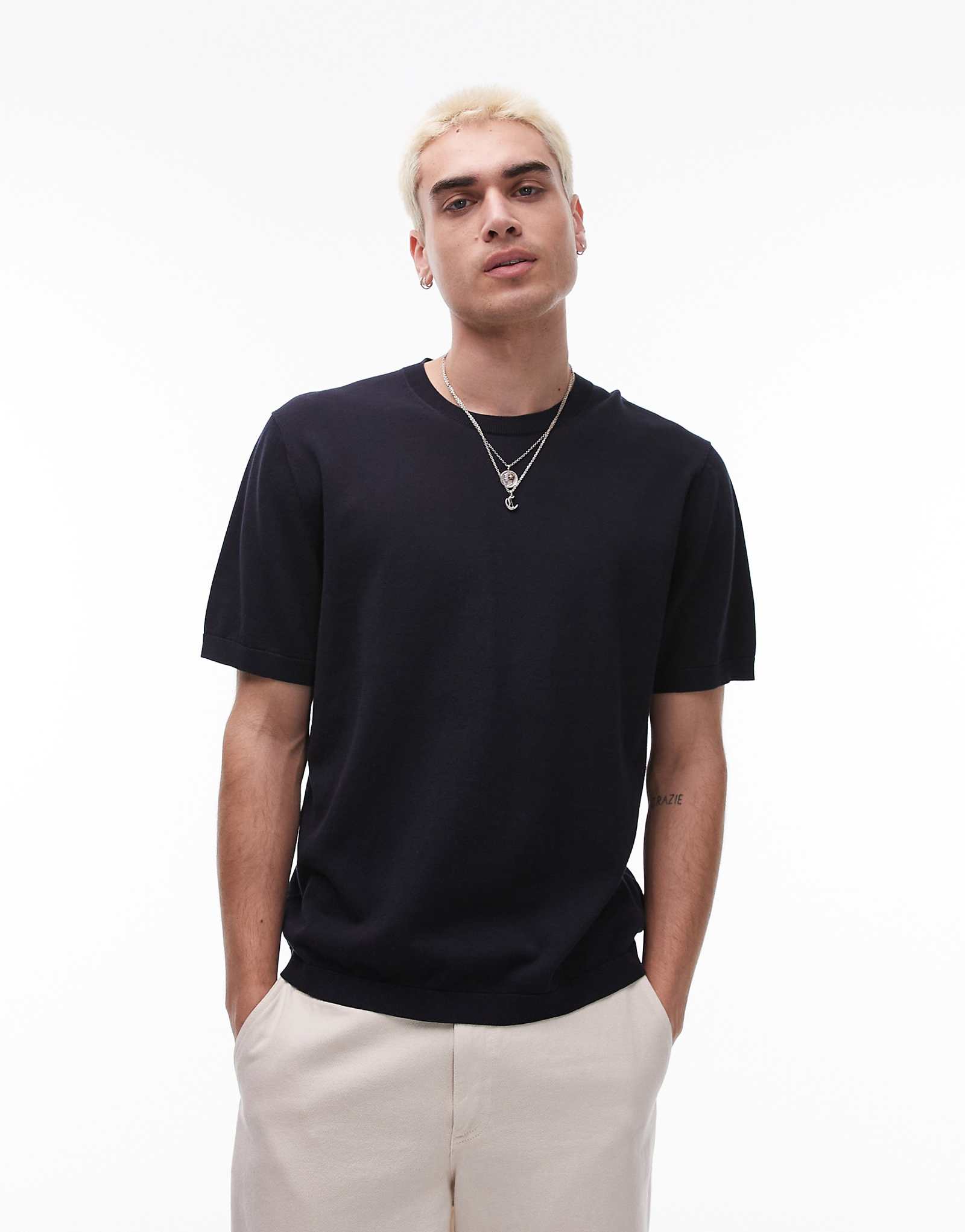 ARKET knit T-shirt in navy 13390₽