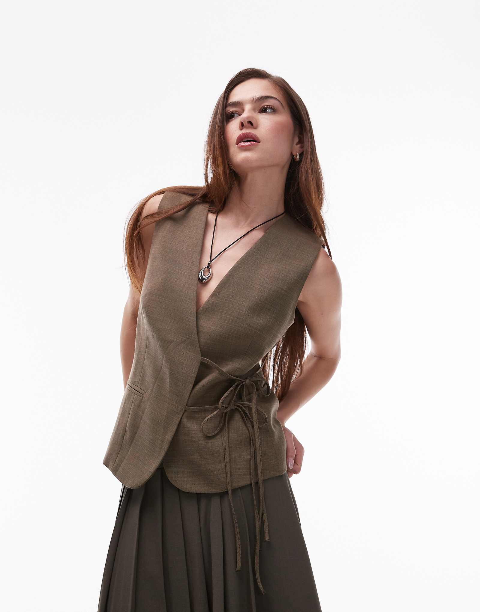 Topshop tie side vest in khaki 8590₽
