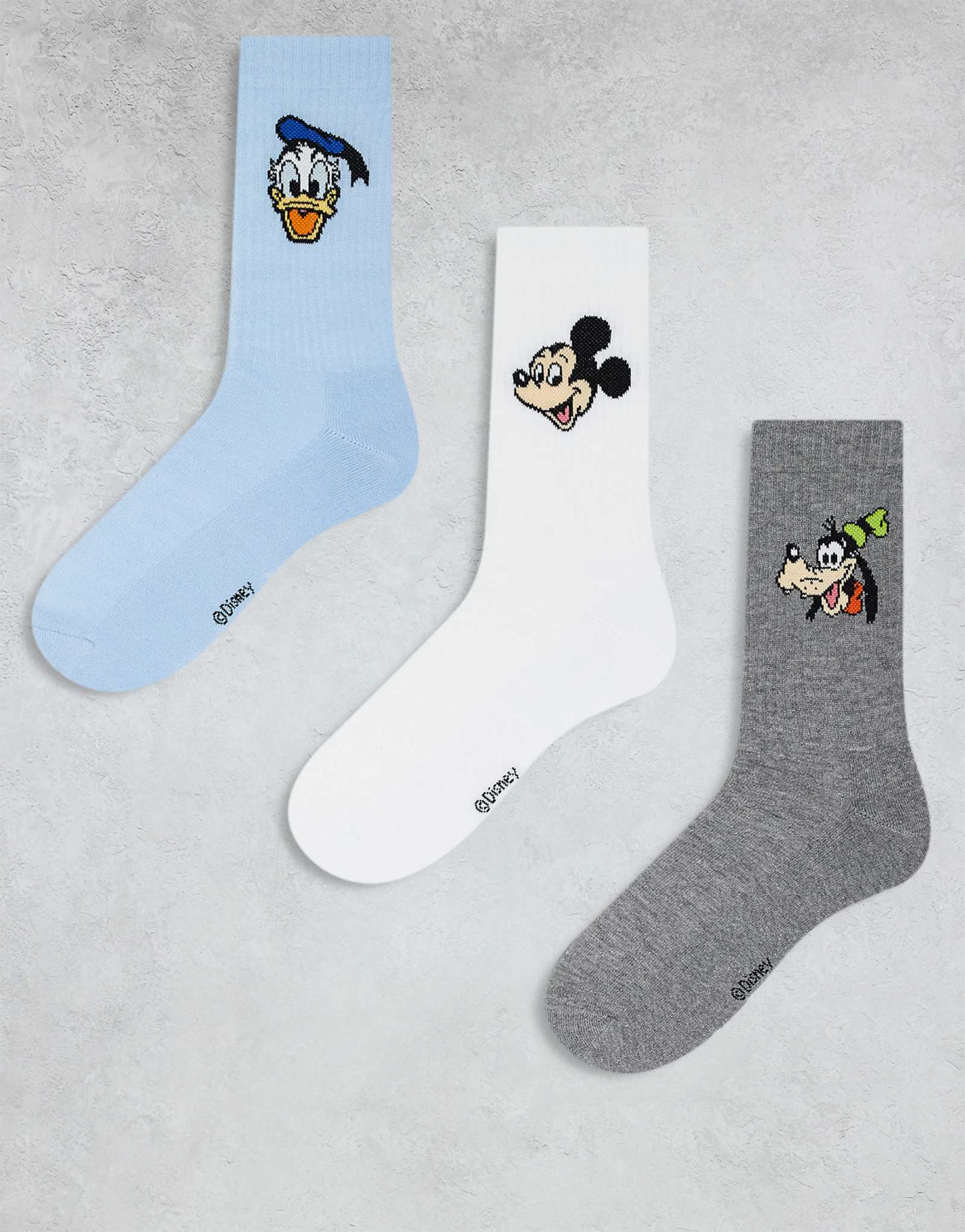 ASOS DESIGN 3 pack Disneys Mickey Mouse and friends socks in multi 2790₽
