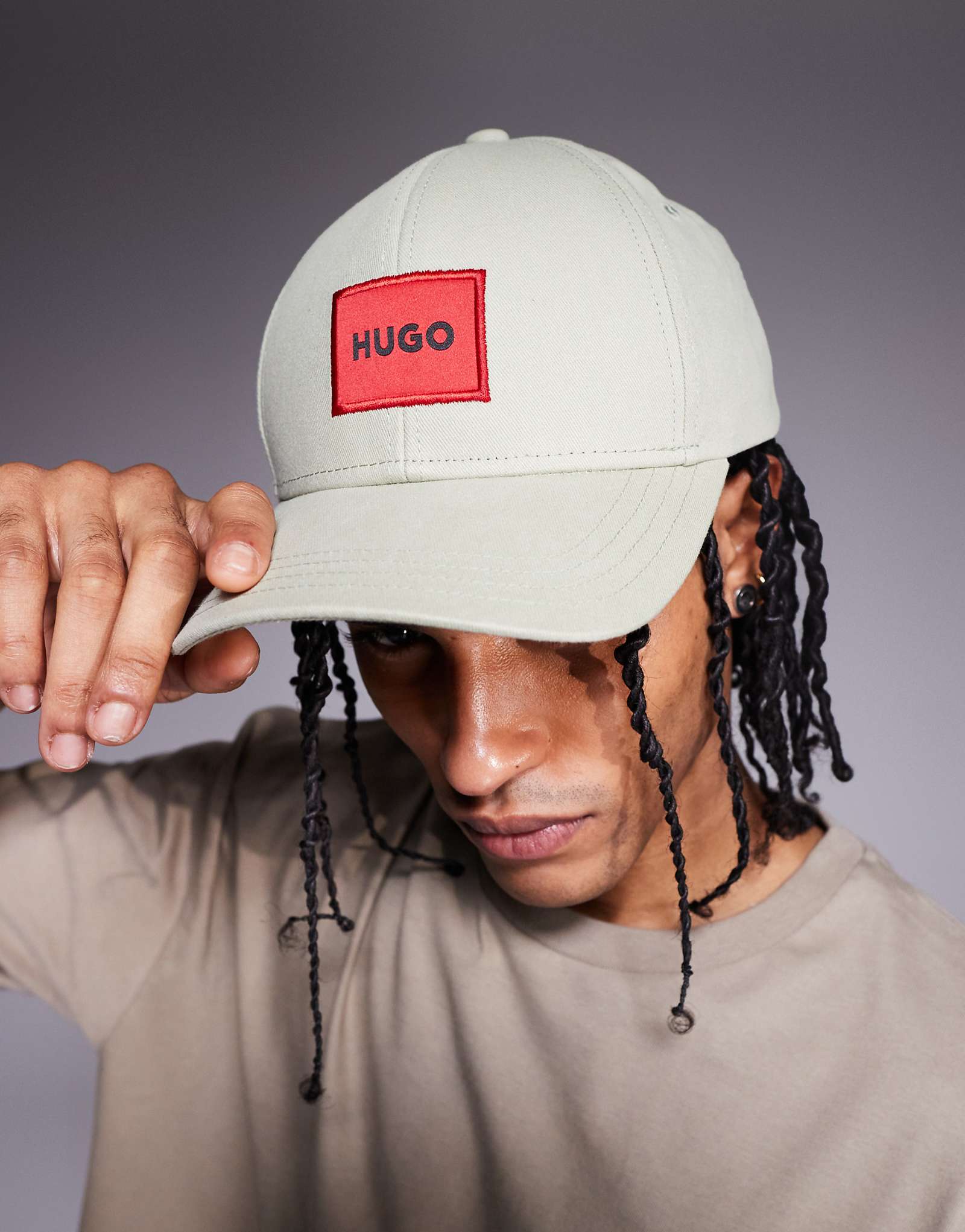 HUGO RED Men label logo cotton baseball cap in light green 5990₽