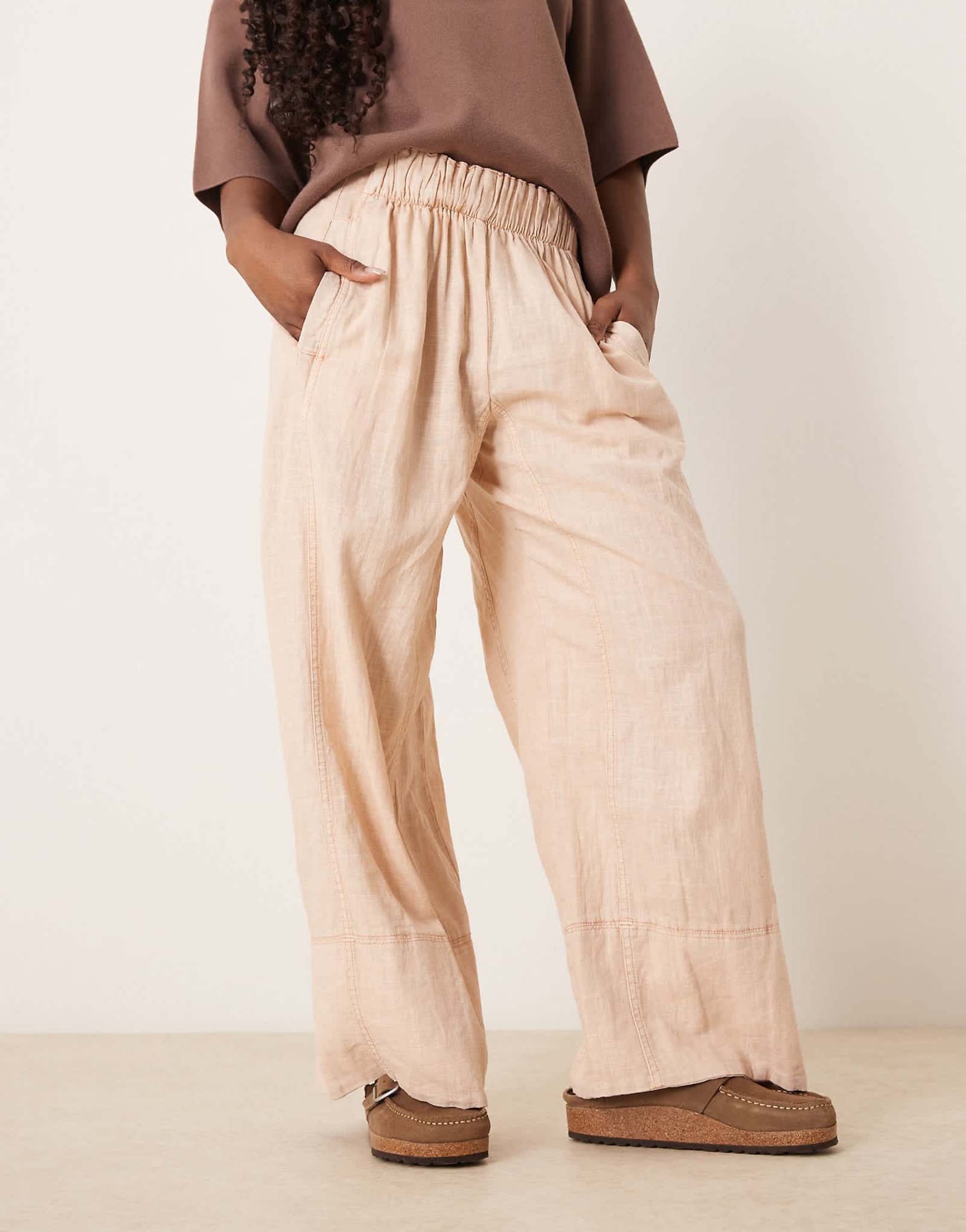 Free People days end linen pull-on pants in sand dollar 10890₽