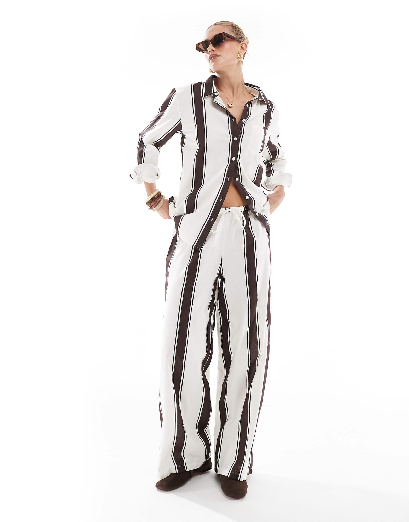 Esmee Exclusive relaxed beach pants in brown and cream stripe