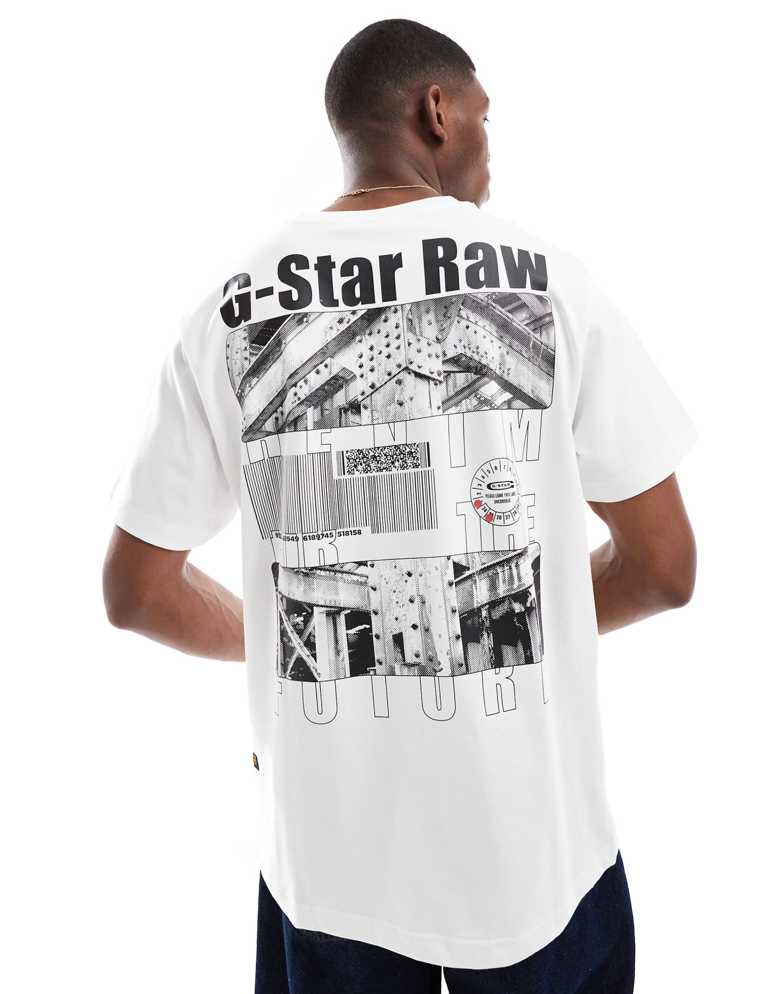 G-Star oversized T-shirt in white with barcode chest and back print 14490₽