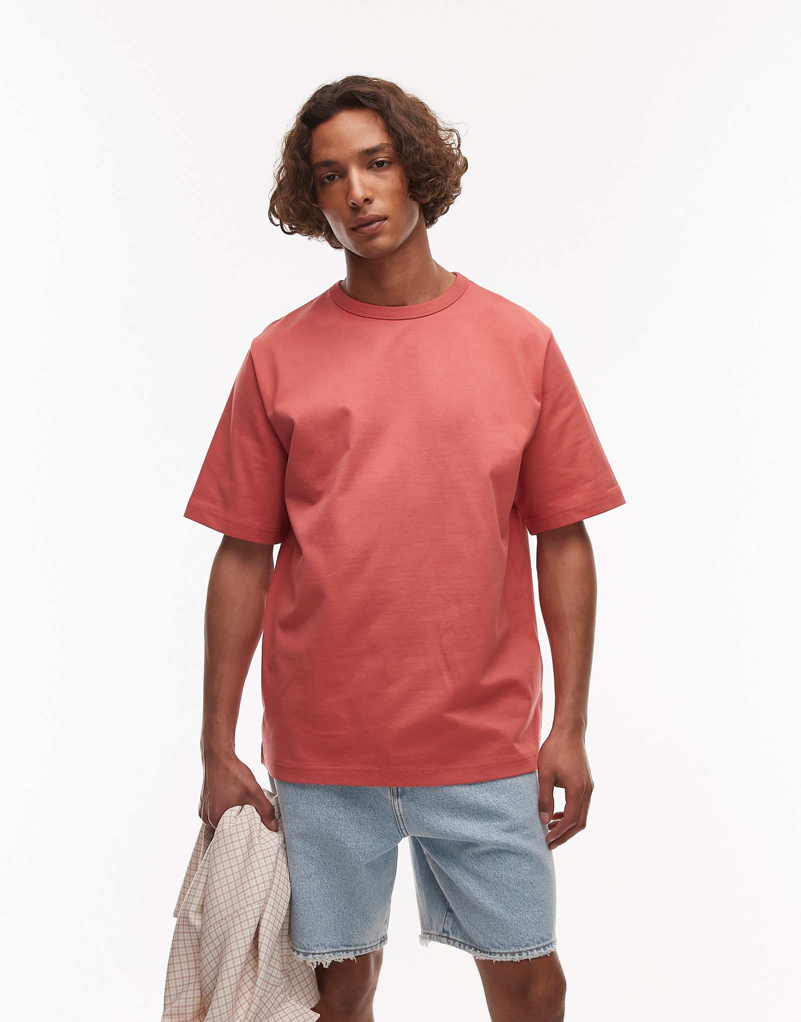 ARKET heavyweight jersey oversized t-shirt in washed red 10490₽