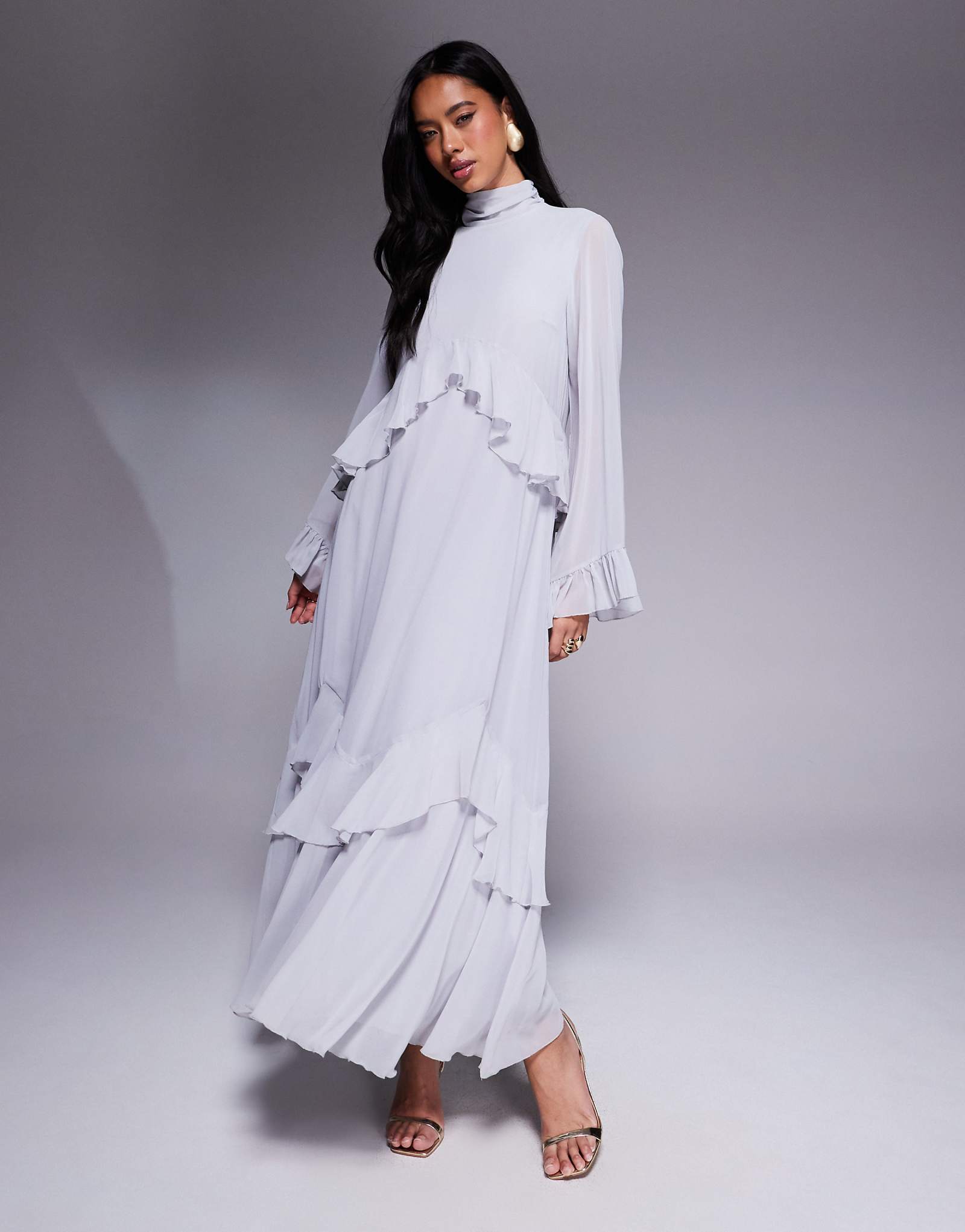 Макси-платье Daska с многослойными оборками и высоким воротом нежно-голубого цвета