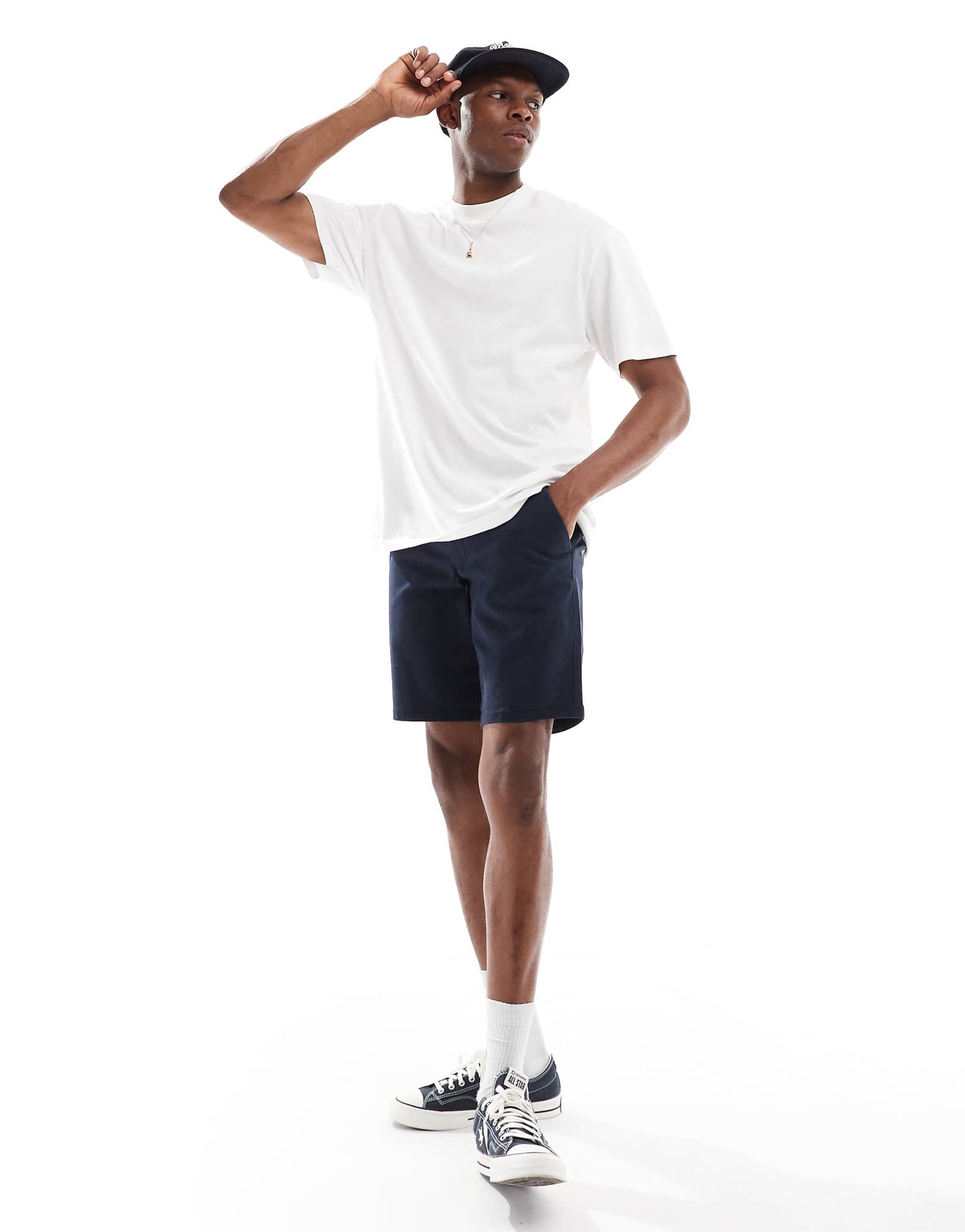 Farah hawk twill shorts in navy 16390₽