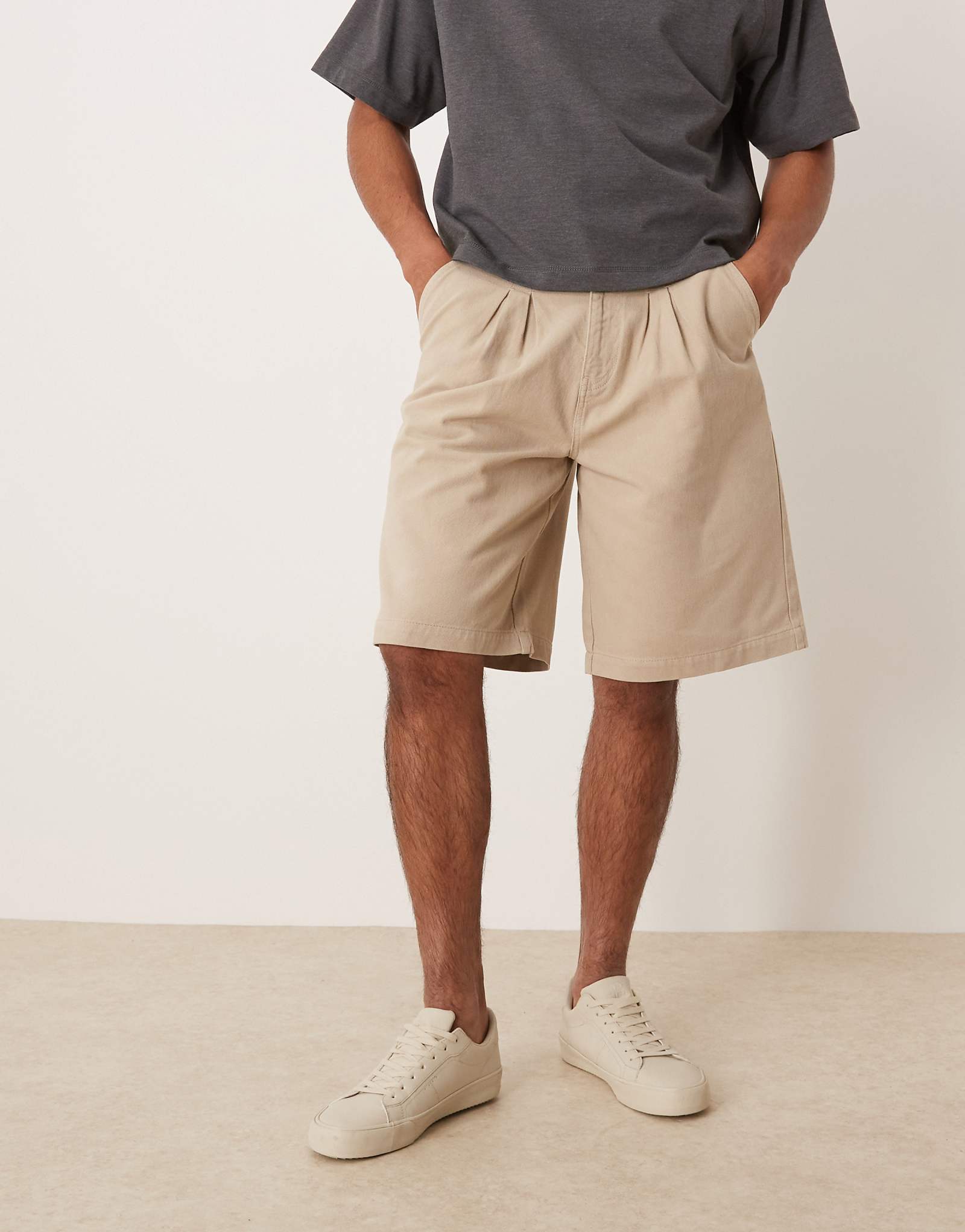 ASOS DESIGN long length denim cargo jorts with double pleats in khaki 5890₽