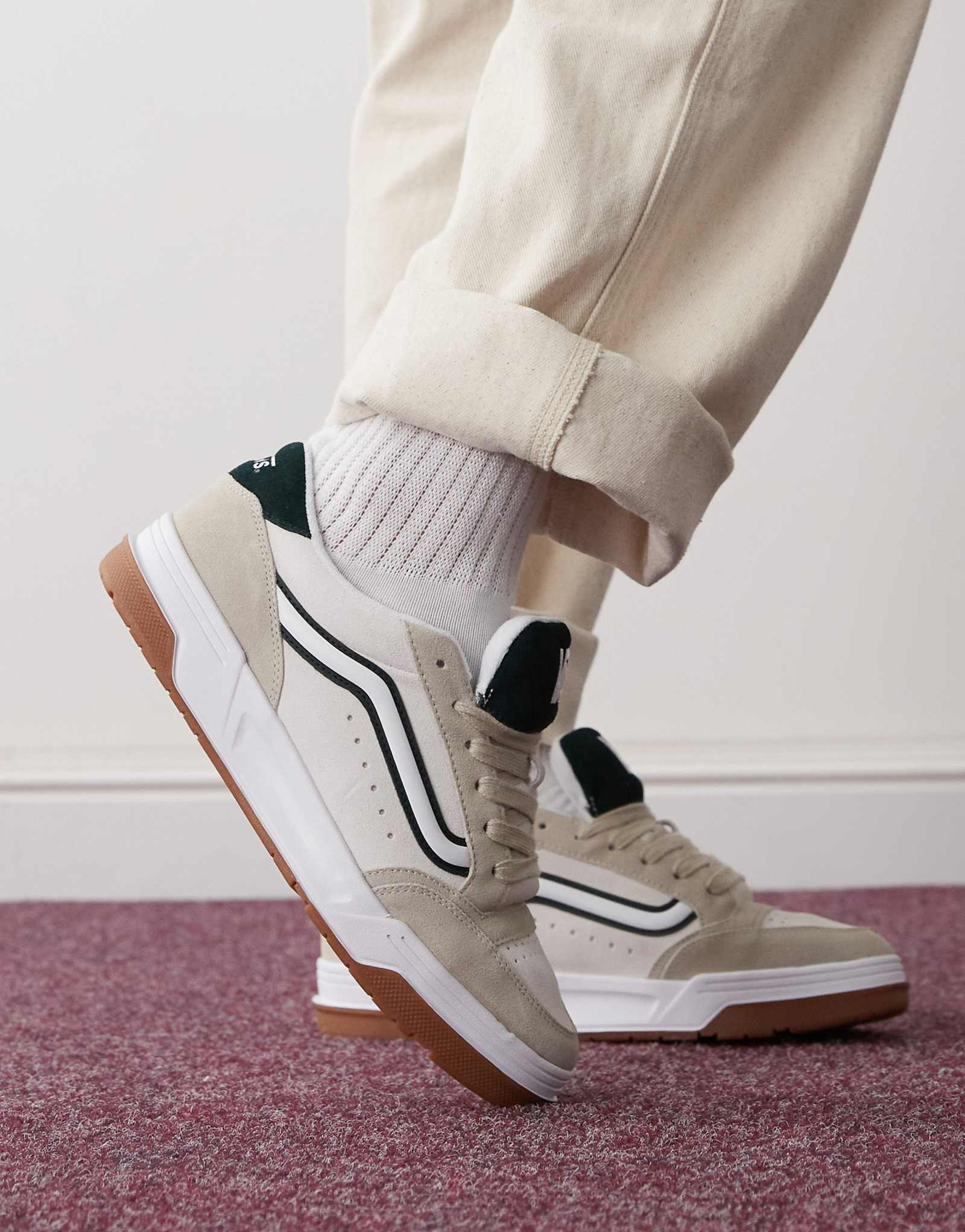 Vans Hylane sneakers in tri-tone khaki 10090₽