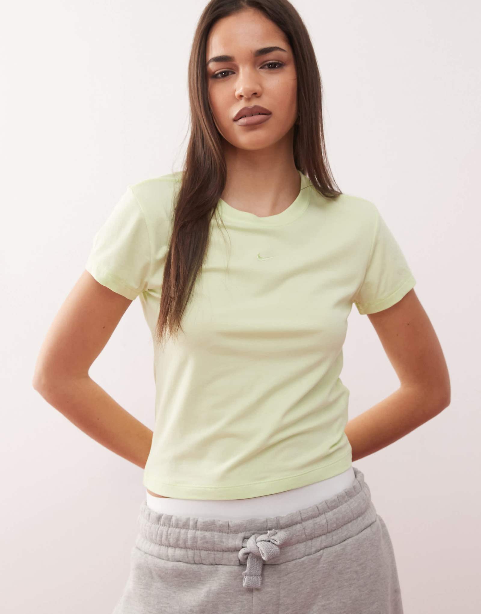 Nike Chill baby tee in lime green 6090₽