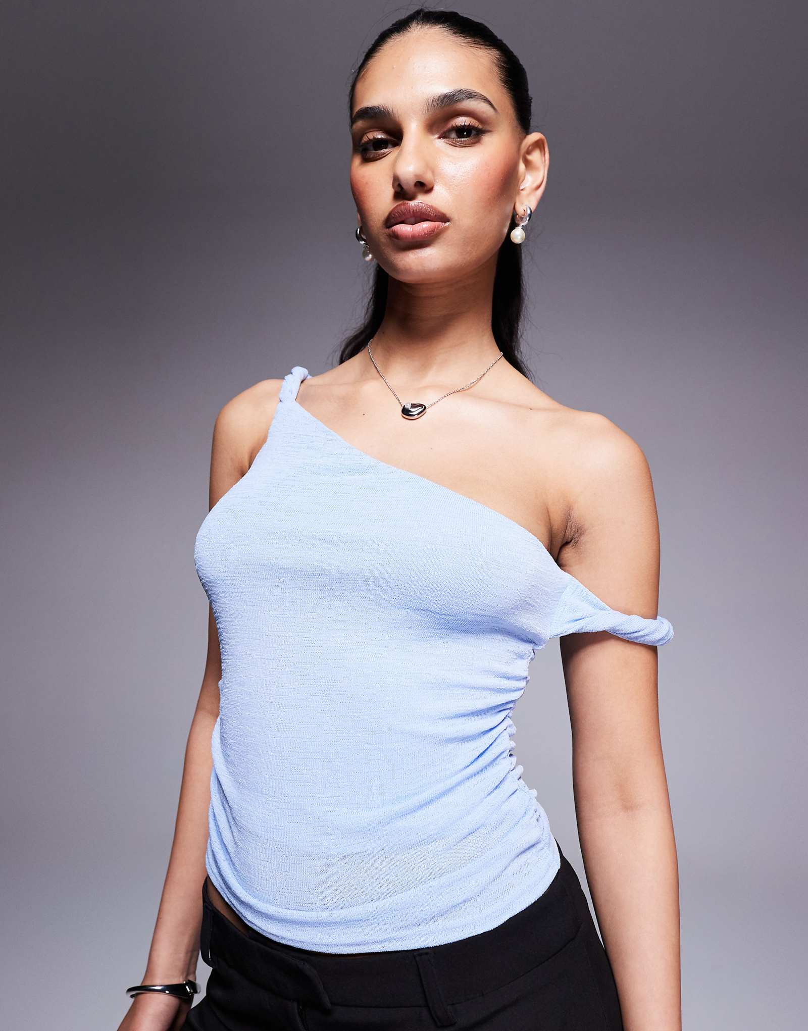 Princess Polly textured twist off shoulder top in baby blue 5390₽