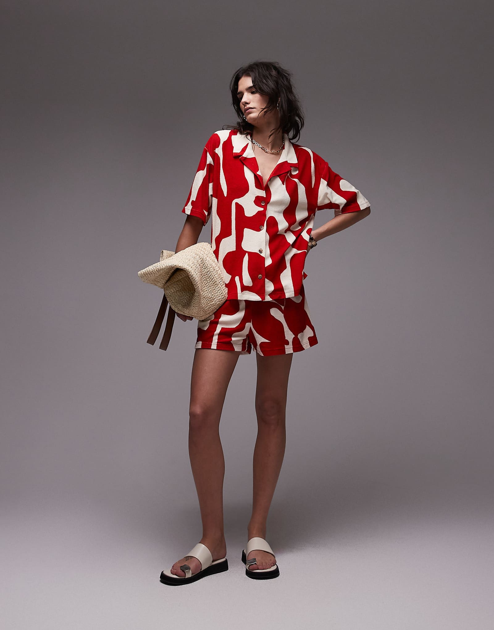 Topshop abstract print towelling shorts in red - part of a set 7890₽