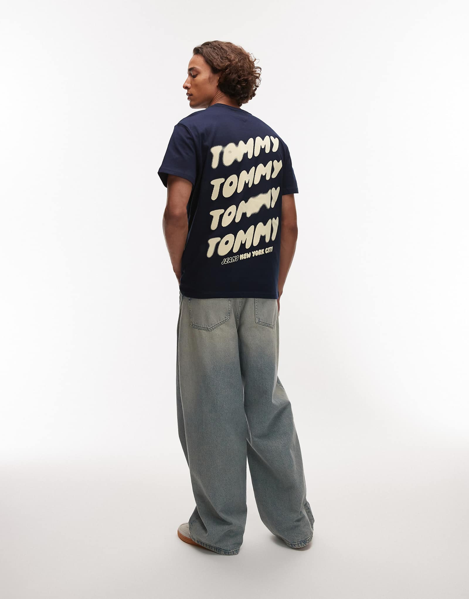 Tommy Jeans bubble backprint t-shirt in navy and yellow 8890₽