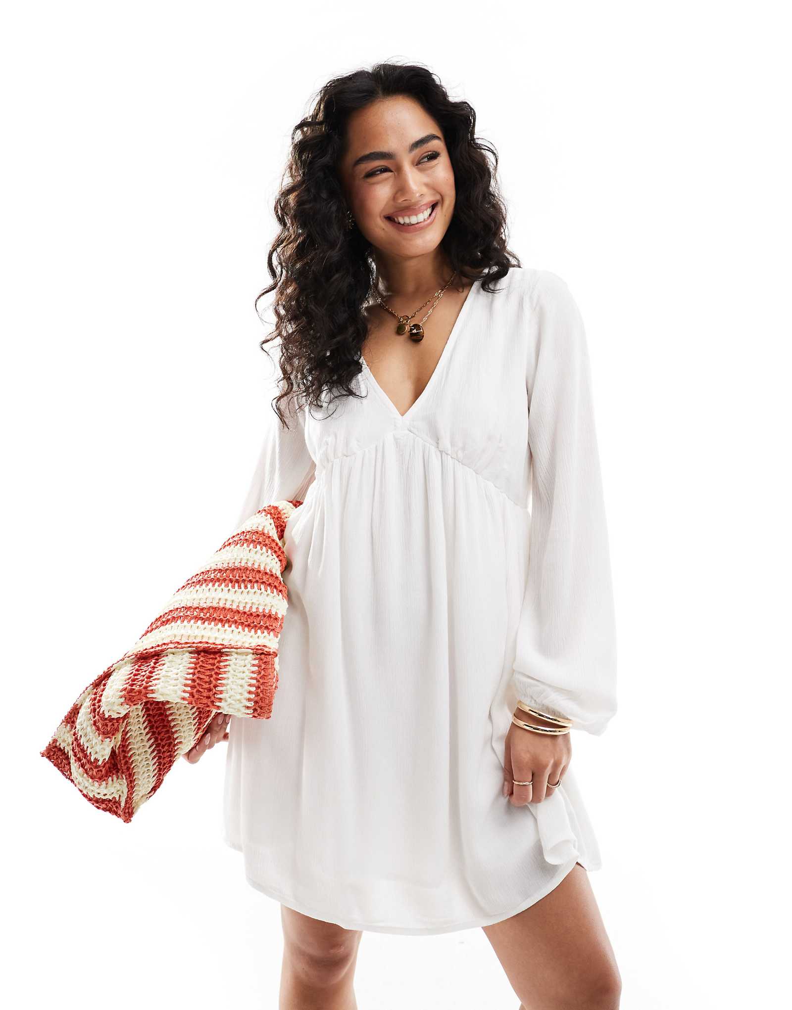 ONLY wide sleeve plisse mini dress in white 7490₽