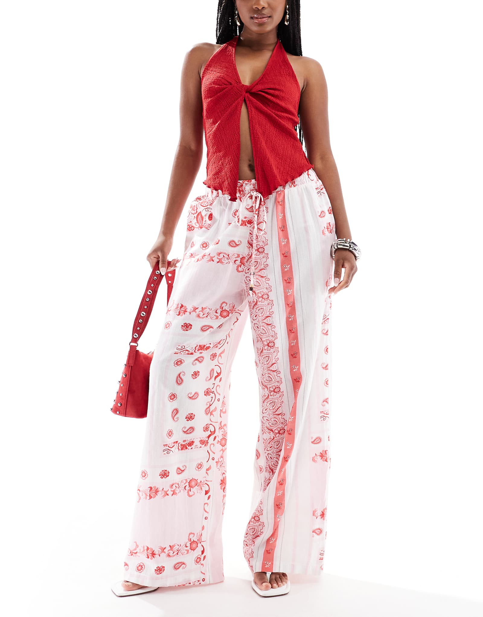 Vero Moda wide leg resort pants in pink bandana print 10890₽