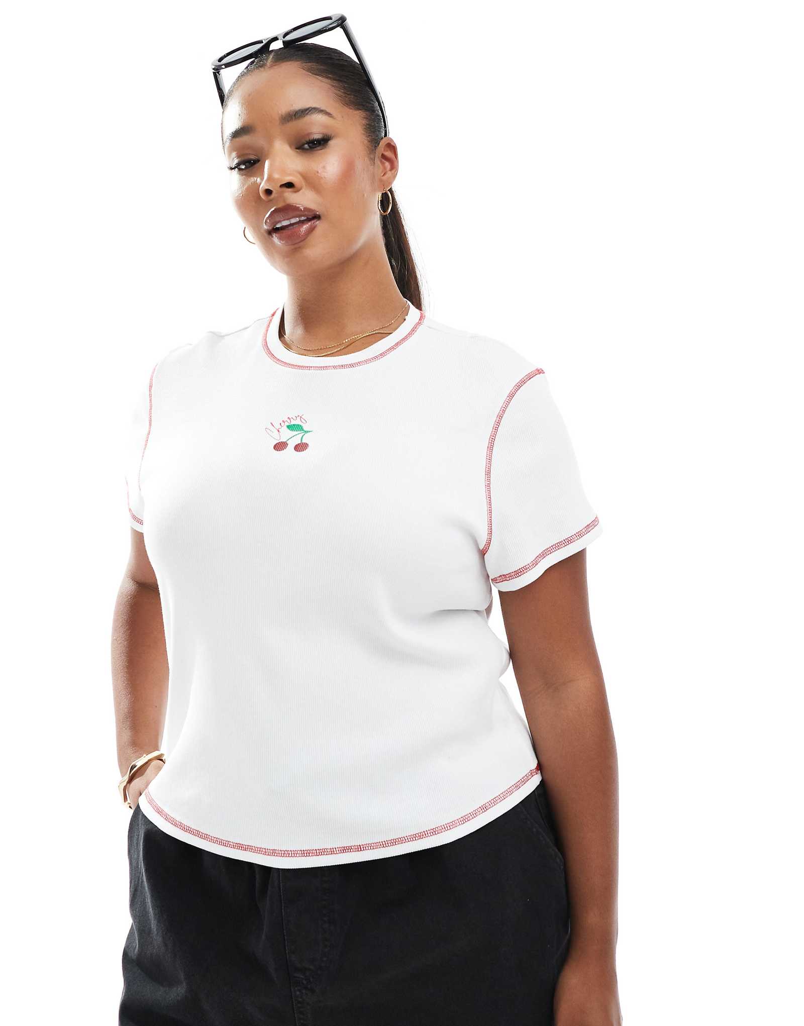 Pieces Curve baby tee with embroidered cherry graphic in white 6090₽
