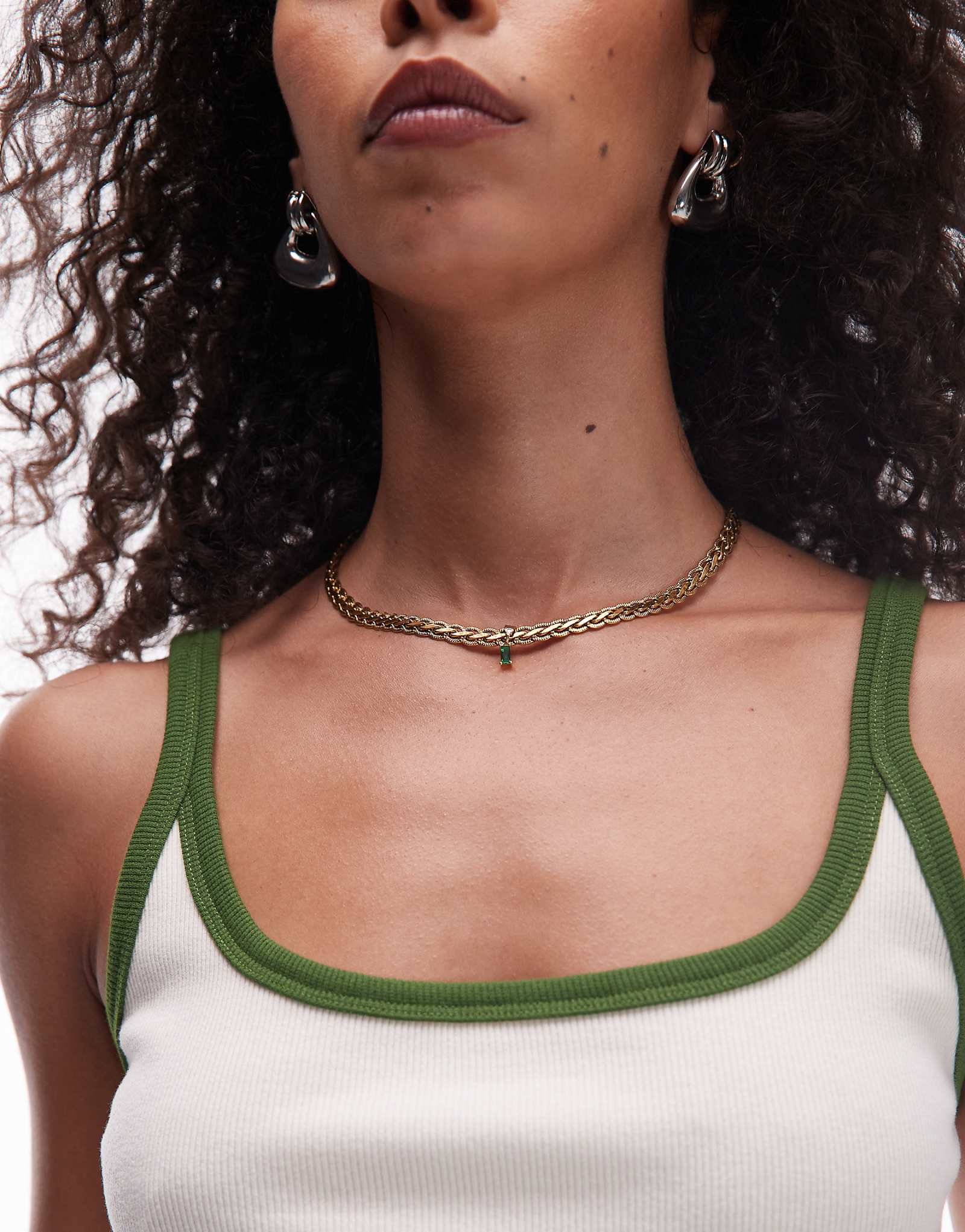 Topshop Sara waterproof stainless steel chain with green pendant in gold 3890₽