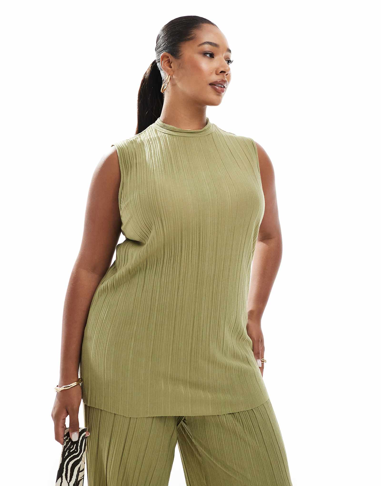 Vero Moda Curve plisse sleeveless top in pistachio - part of a set 5090₽