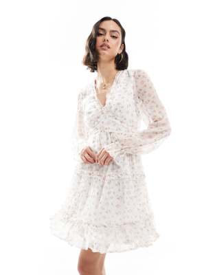 Мини-платье-халат Vero Moda Smilla с оборками и белым цветочным принтом