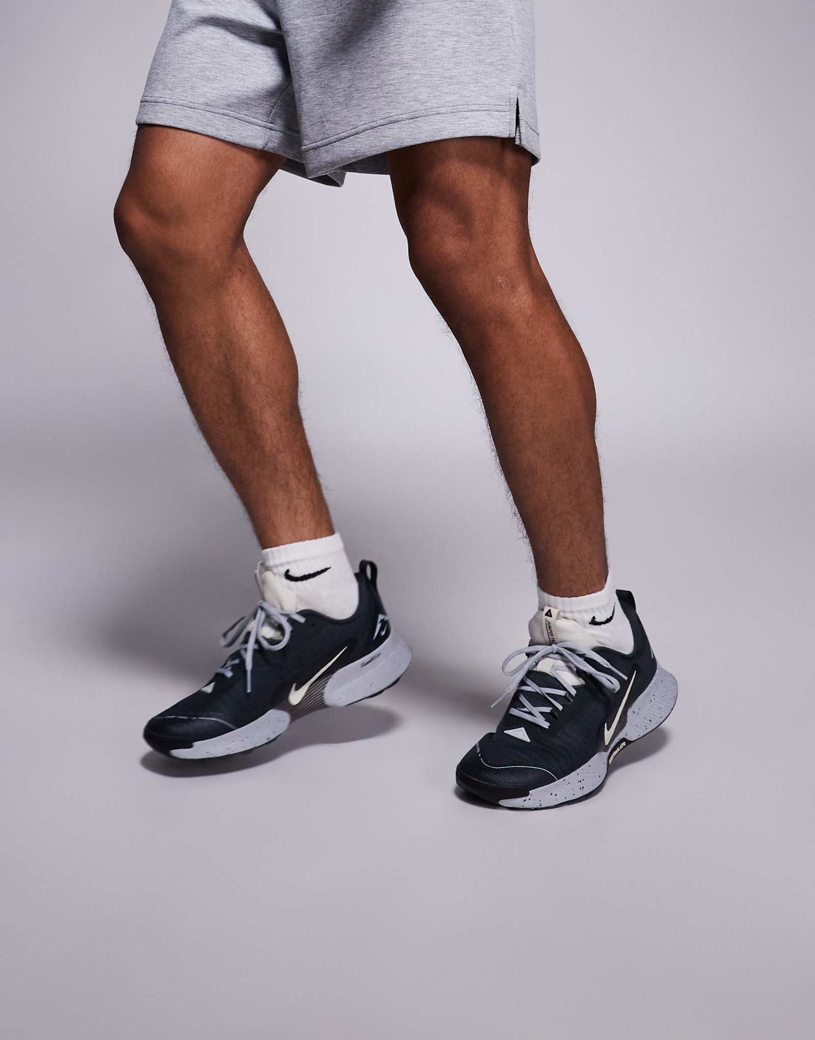 Nike Running Juniper Trail 3 sneakers in dark gray 18390₽