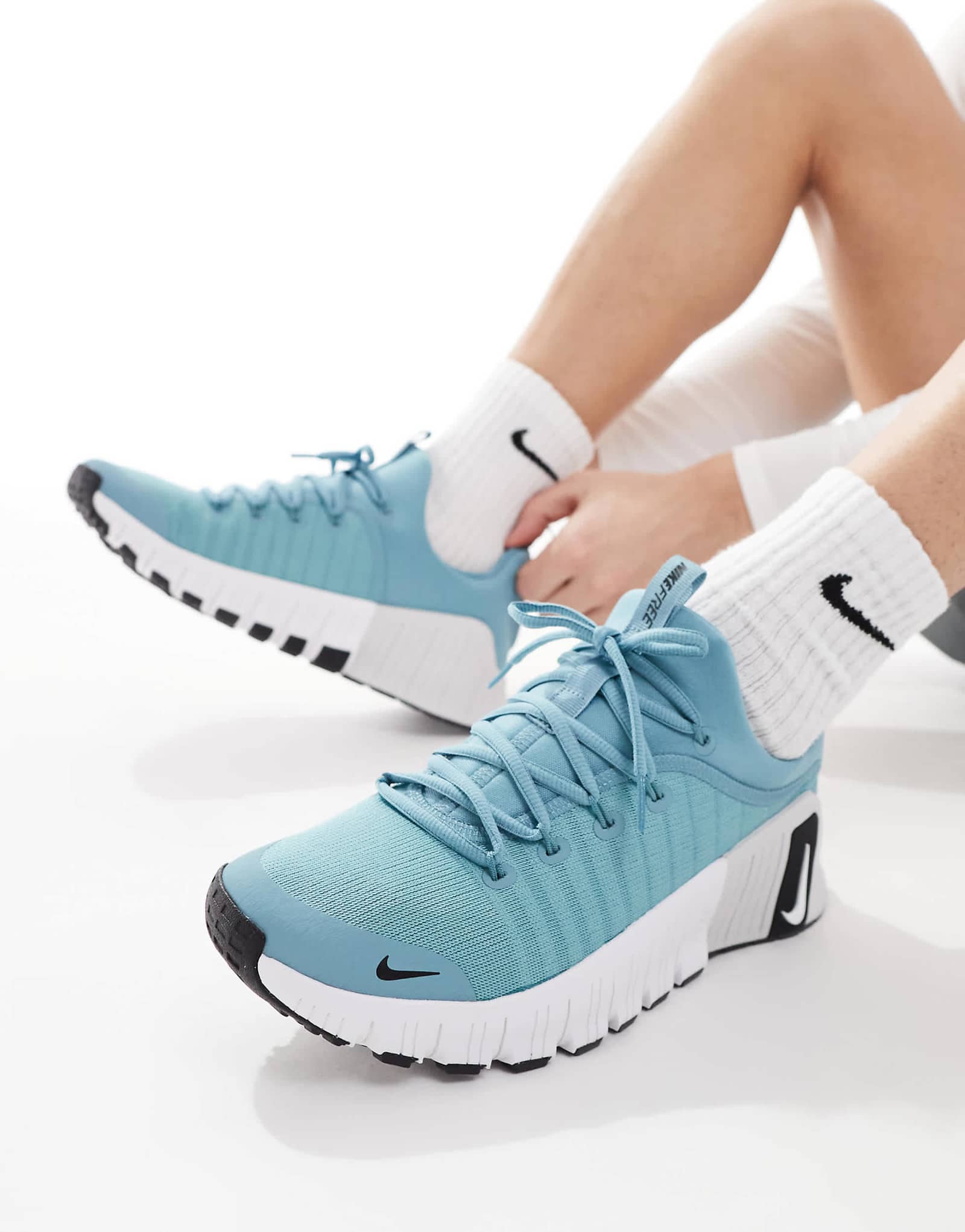 Nike Training Free Metcon 6 sneakers in light blue 24490₽