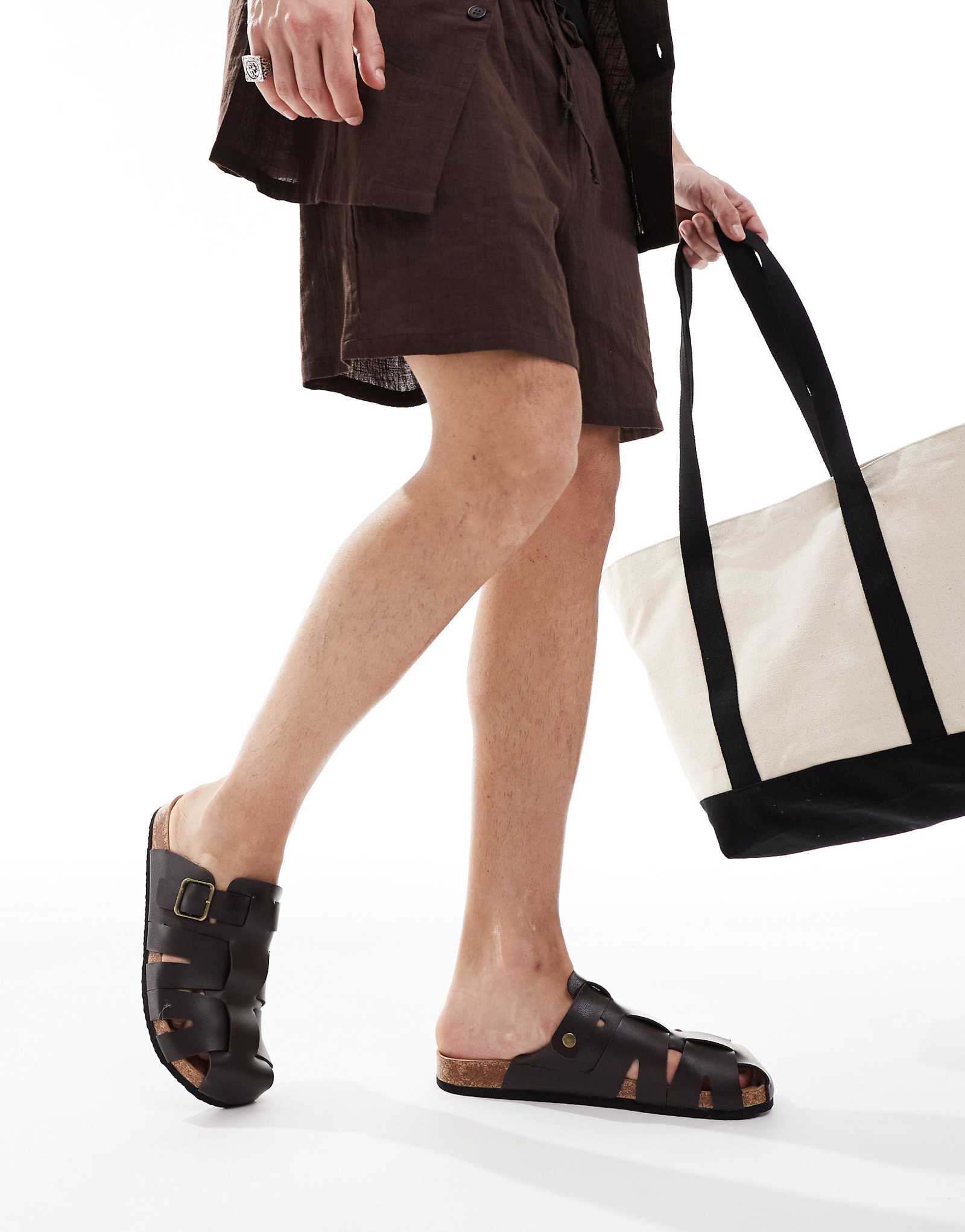 SEQWL RB fisherman sandals in PU brown 3590₽