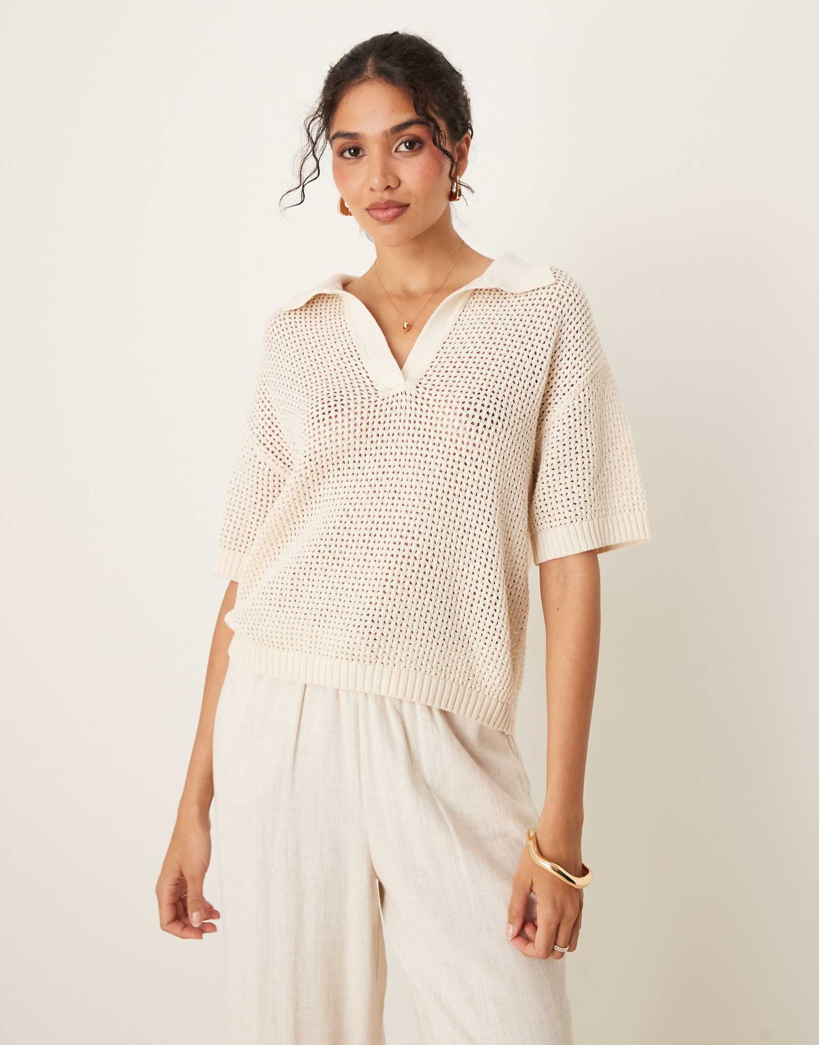 JDY open knit polo top in beige 7390₽