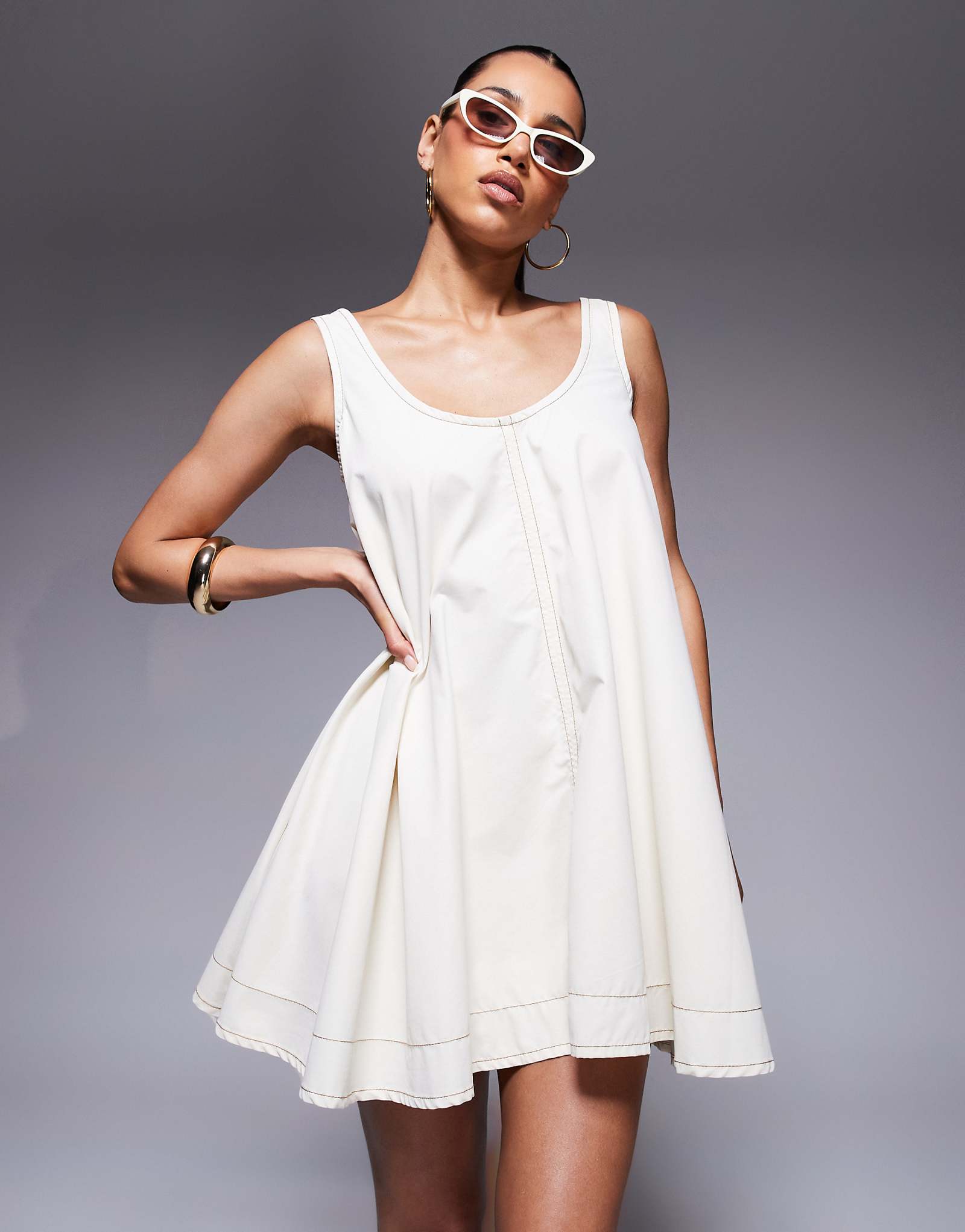 River Island mini swing dress in cream 9590₽
