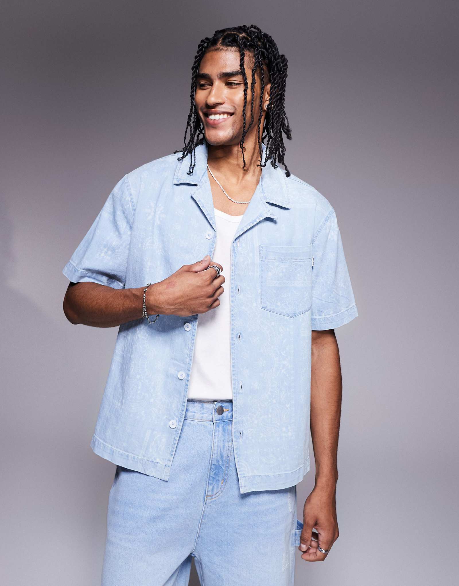 River Island boxy denim shirt in faded paisley print 11490₽