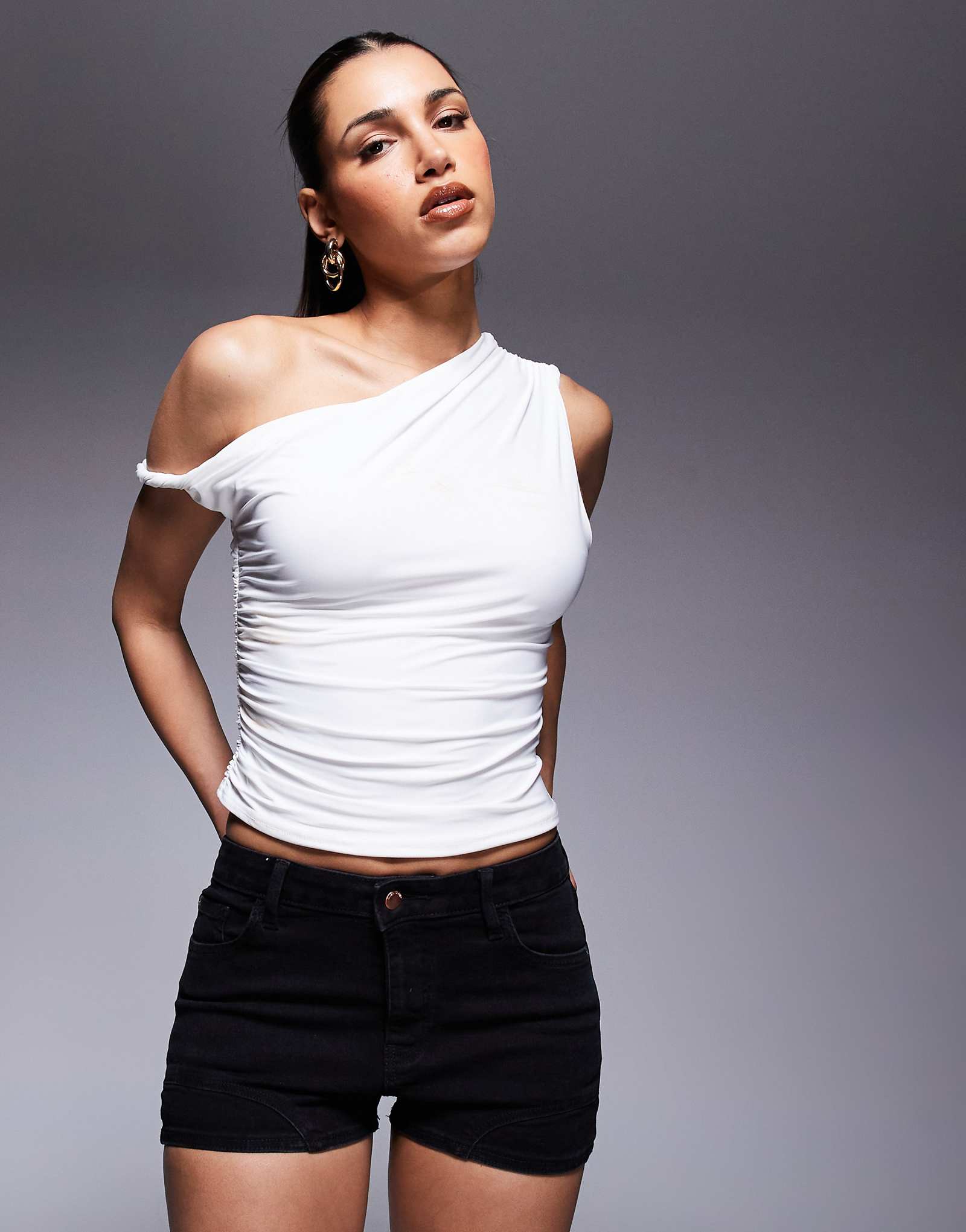 River Island hotpant denim shorts in black 9790₽