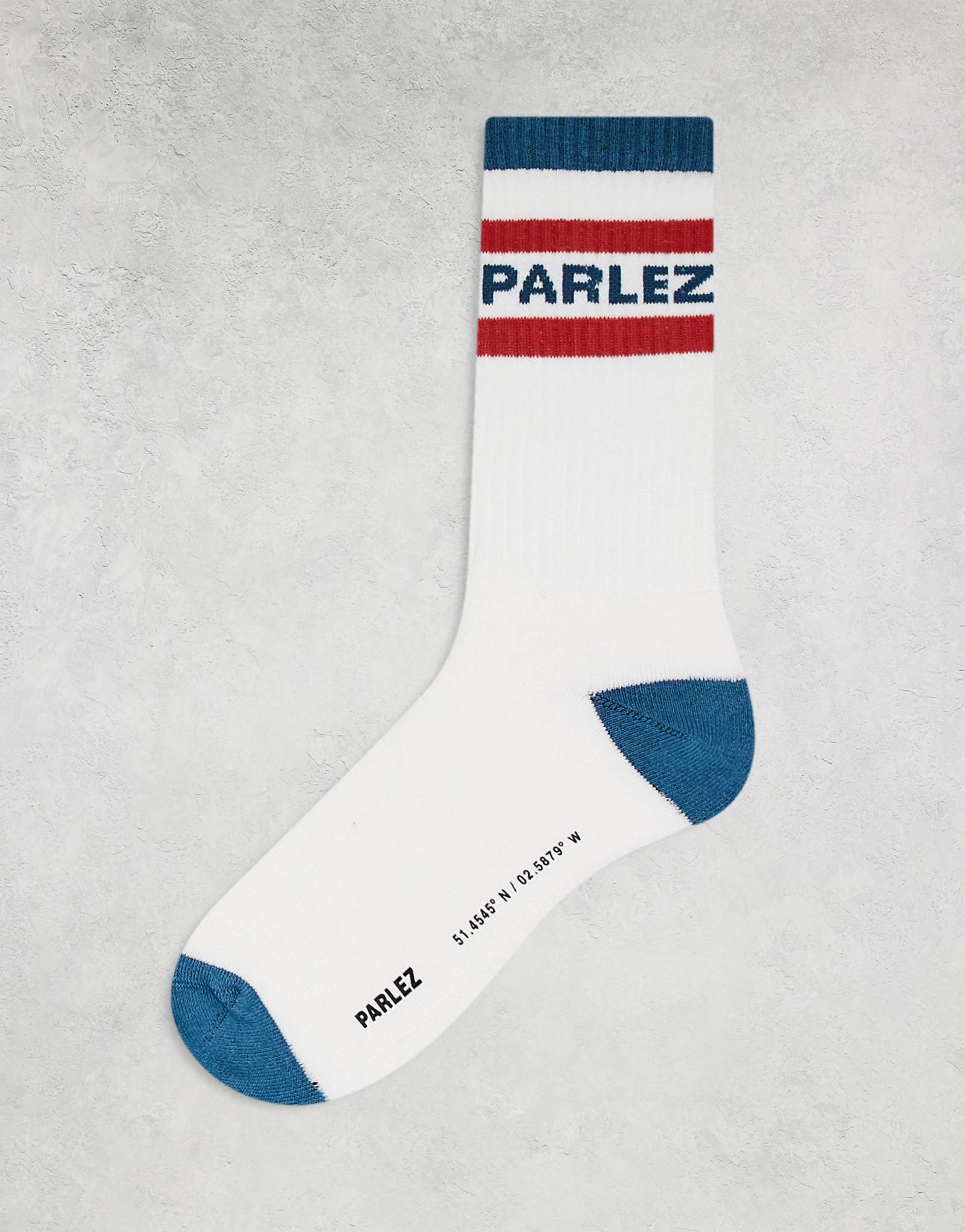 Parlez strive contrast stripe socks in light blue multi 3390₽