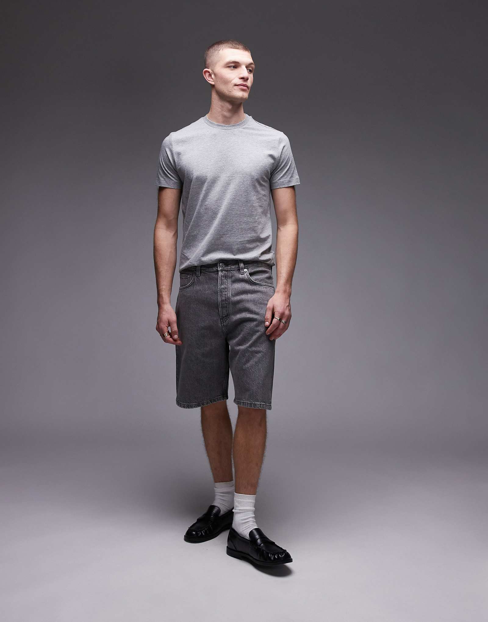 ARKET mid waist regular fit denim shorts in washed gray 14890₽