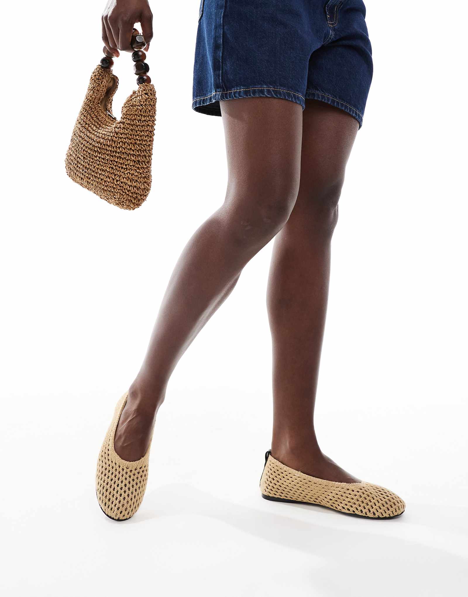 Bershka raffia ballet flats in natural 3790₽
