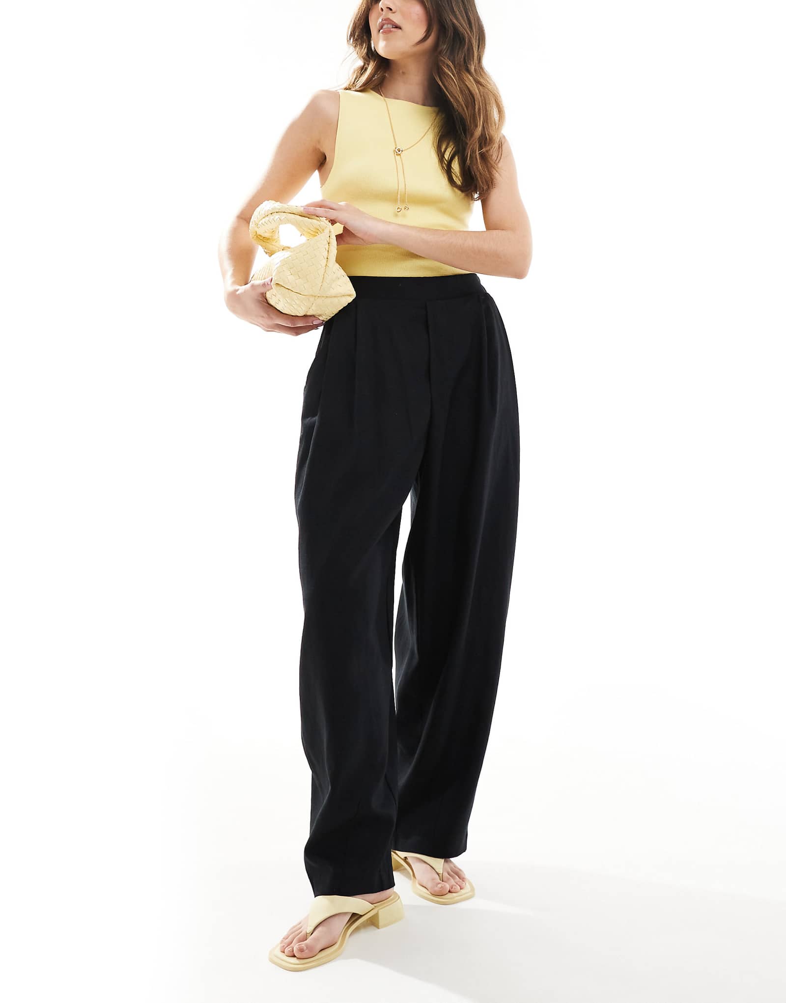 Bershka wide leg linen blend pants in black 8690₽