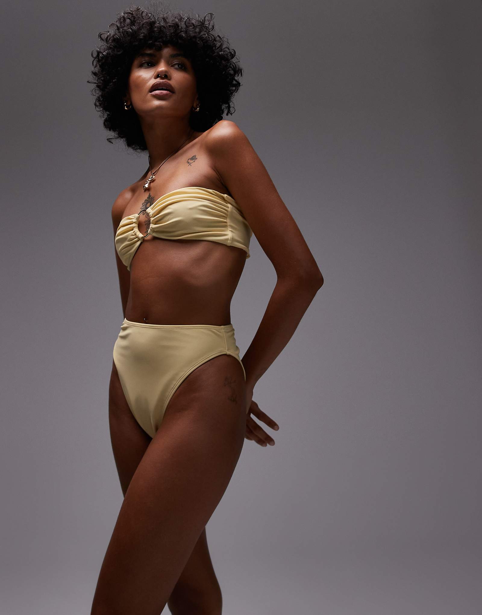 Topshop Thailand high waisted bikini bottoms in buttermilk 4990₽