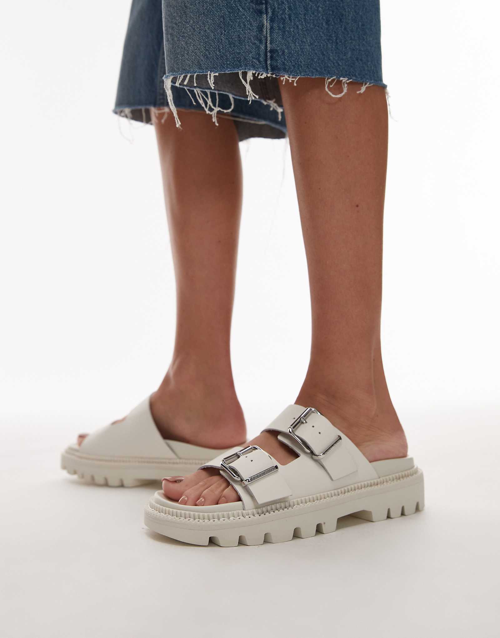 Tommy Jeans double strap buckle sandals in white 14890₽