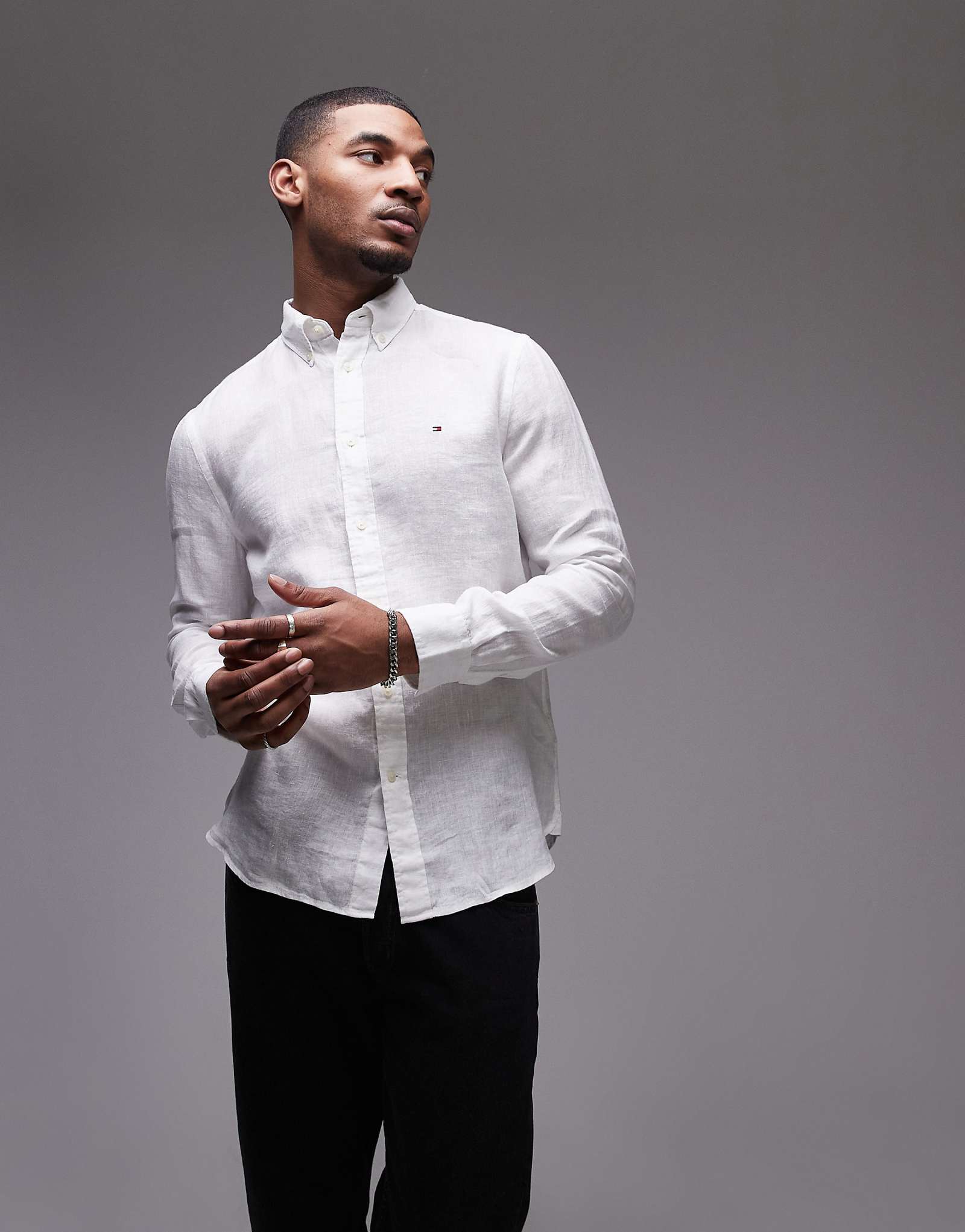 Tommy Hilfiger linen shirt in white 16790₽