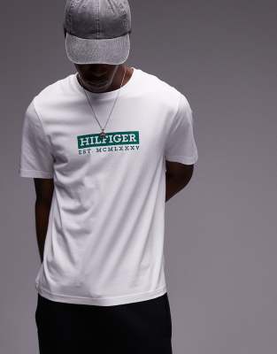 Футболка с крупным логотипом Tommy Hilfiger белого и зеленого цветов